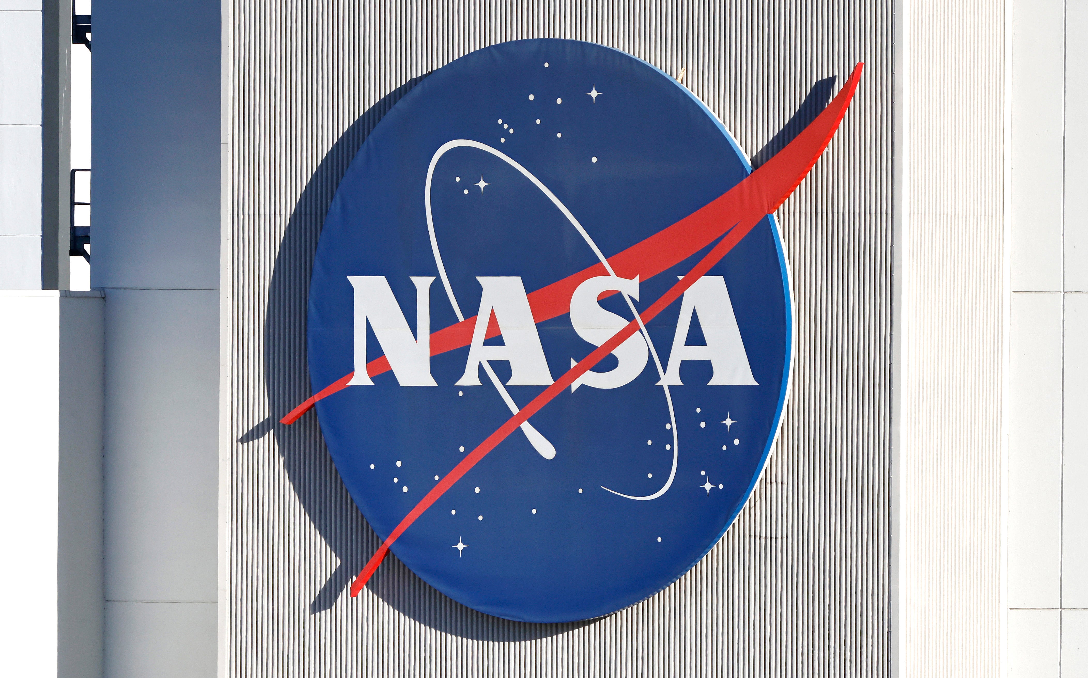 The terrifying reason NASA is flying planes into raging wildfires
