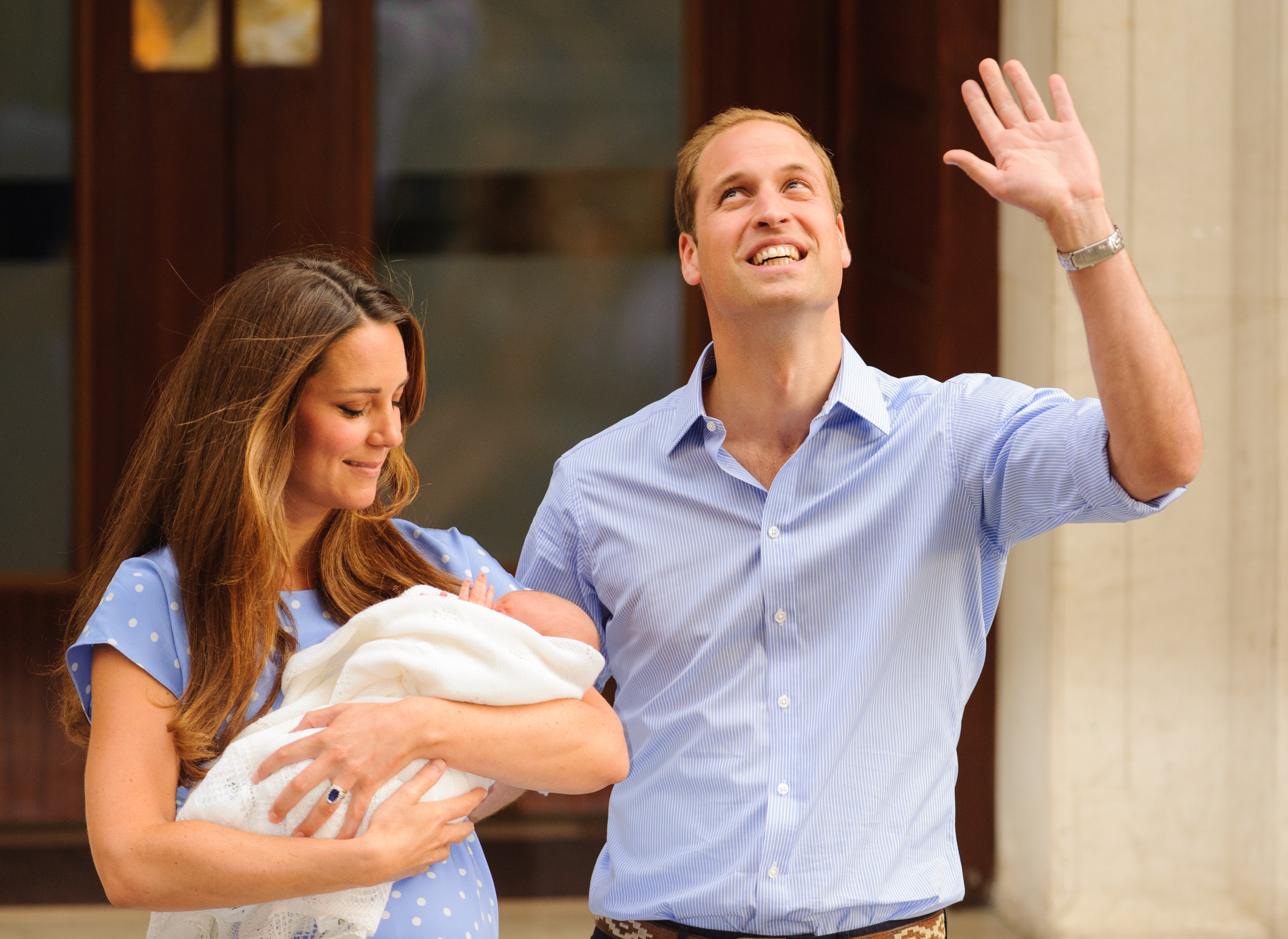 Kate and William leave St Mary's Hospital with newborn Prince George on July 23, 2013