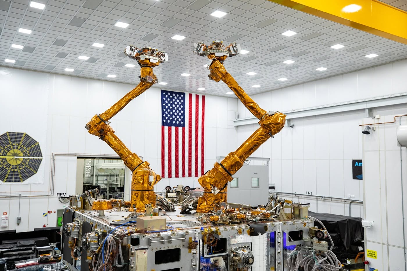 independent.co.uk - Anthony Cuthbertson - Robot heads to space to fix satellites and tackle space junk