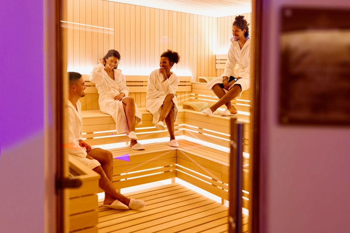 Should you use infrared saunas for post-workout recovery? Experts are skeptical Should you use infrared saunas for post-workout recovery? Experts are skeptical