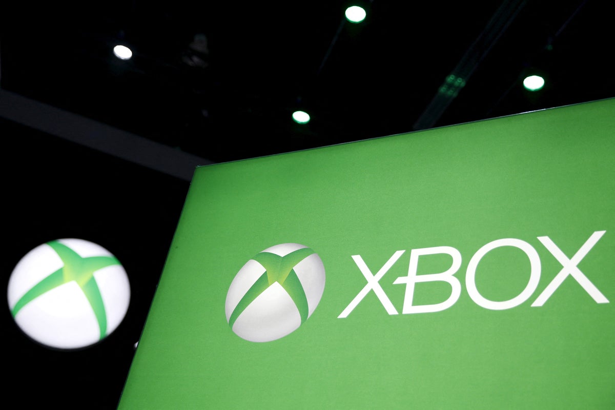 Xbox oyuncusu, hükümetten geri ödeme talebinde bulunmadan önce tarife fiyatlarını artırdığını söyleyerek Microsoft'a dava açtı
