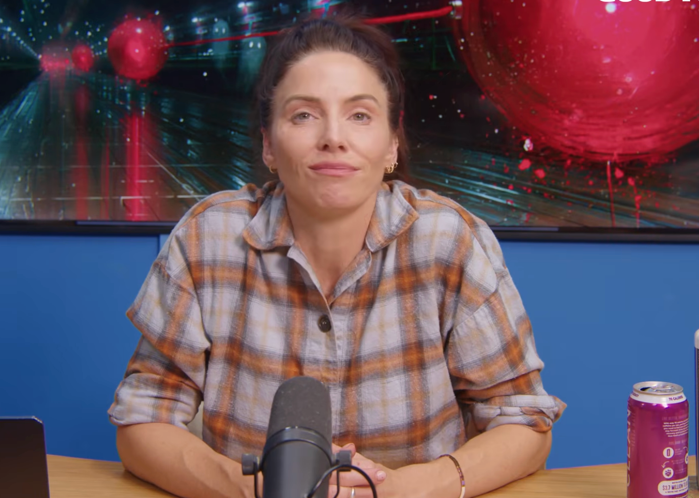Cummings spoke about the edit on her podcast (Youtube: Whitney Cummings)