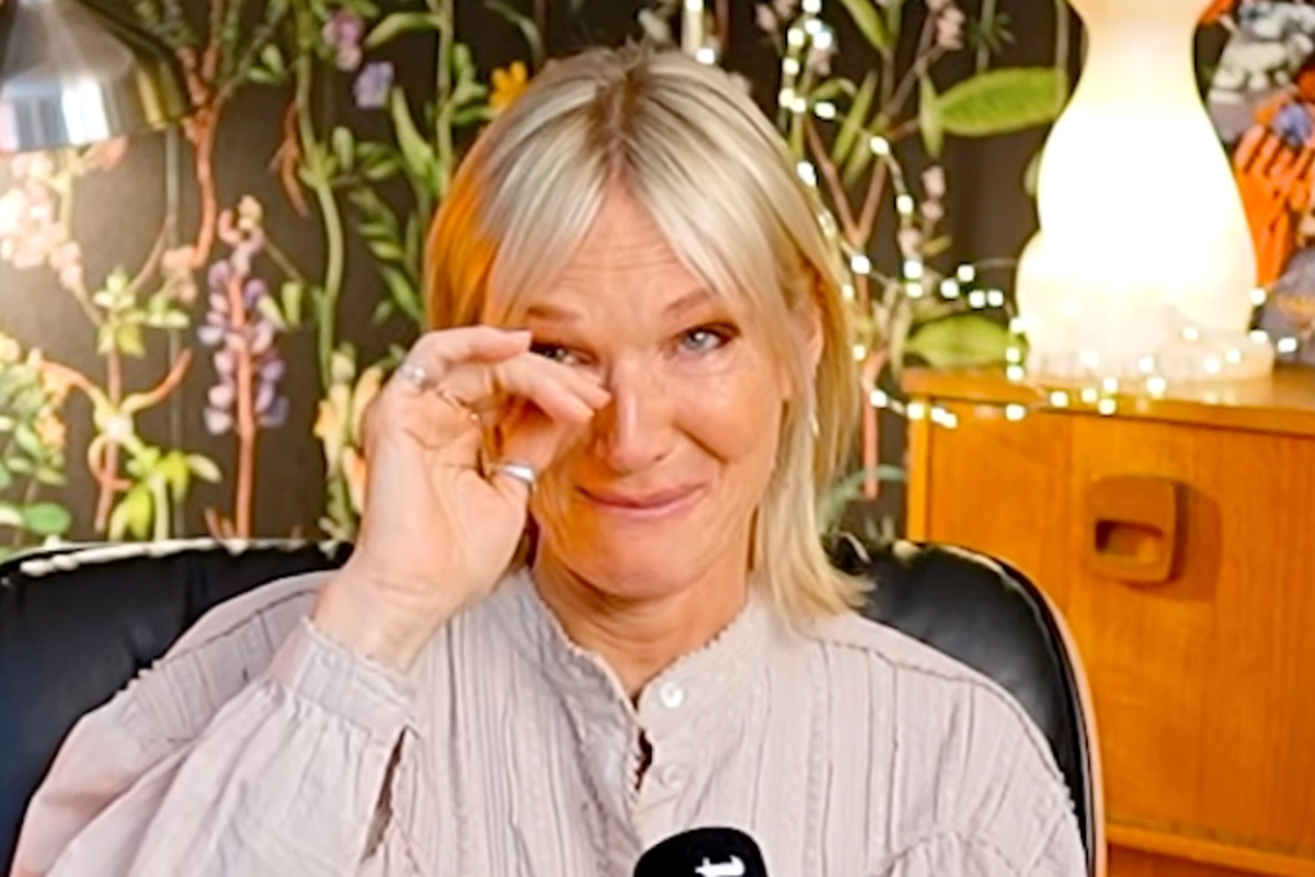Jo Whiley opens up about helping sister with learning disability process dad’s death