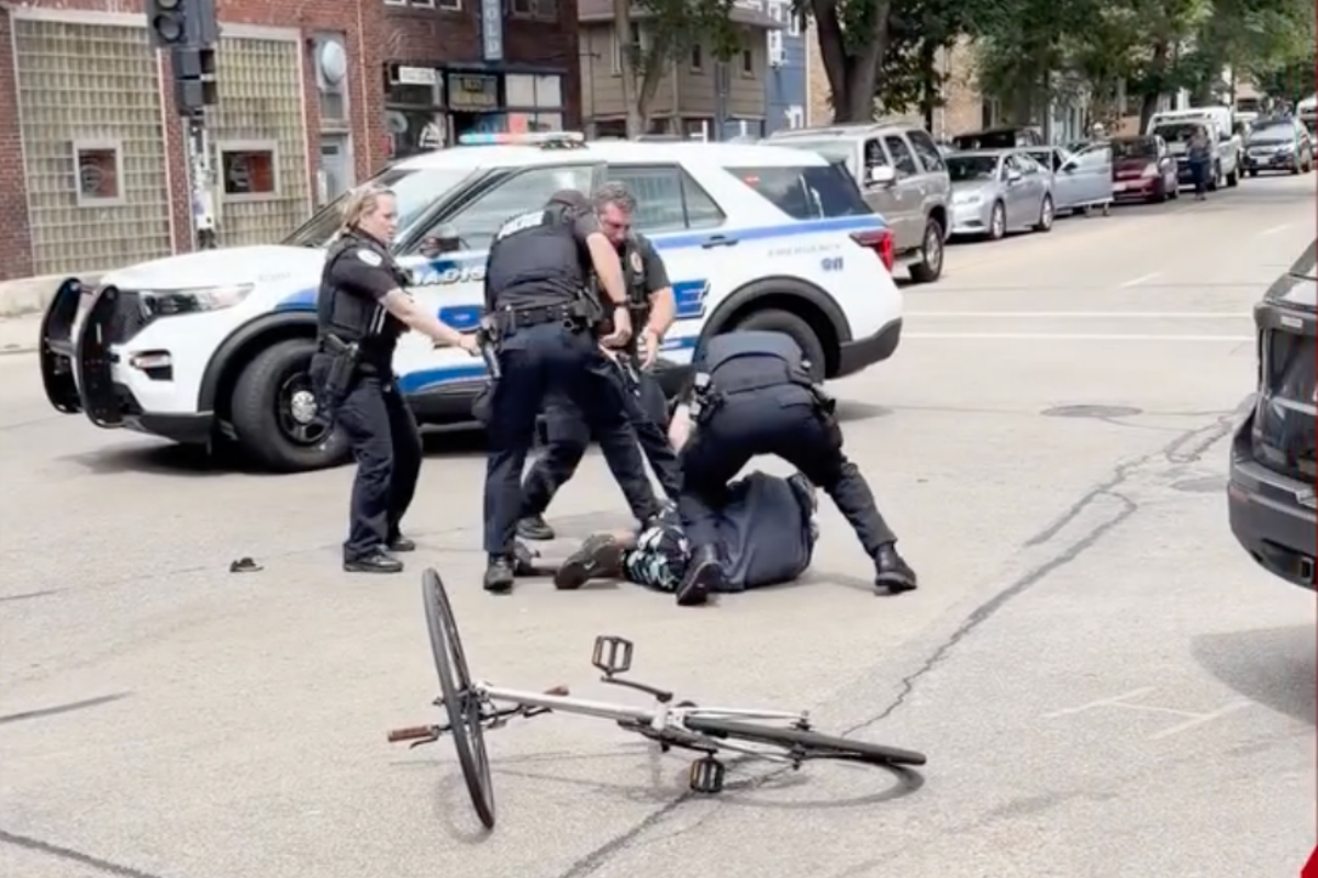 Wisconsin police shooting fuels anger in community and leaves questions on how the ‘execution’ happened – UK Times Wisconsin police shooting fuels anger in community and leaves questions on how the ‘execution’ happened – UK Times