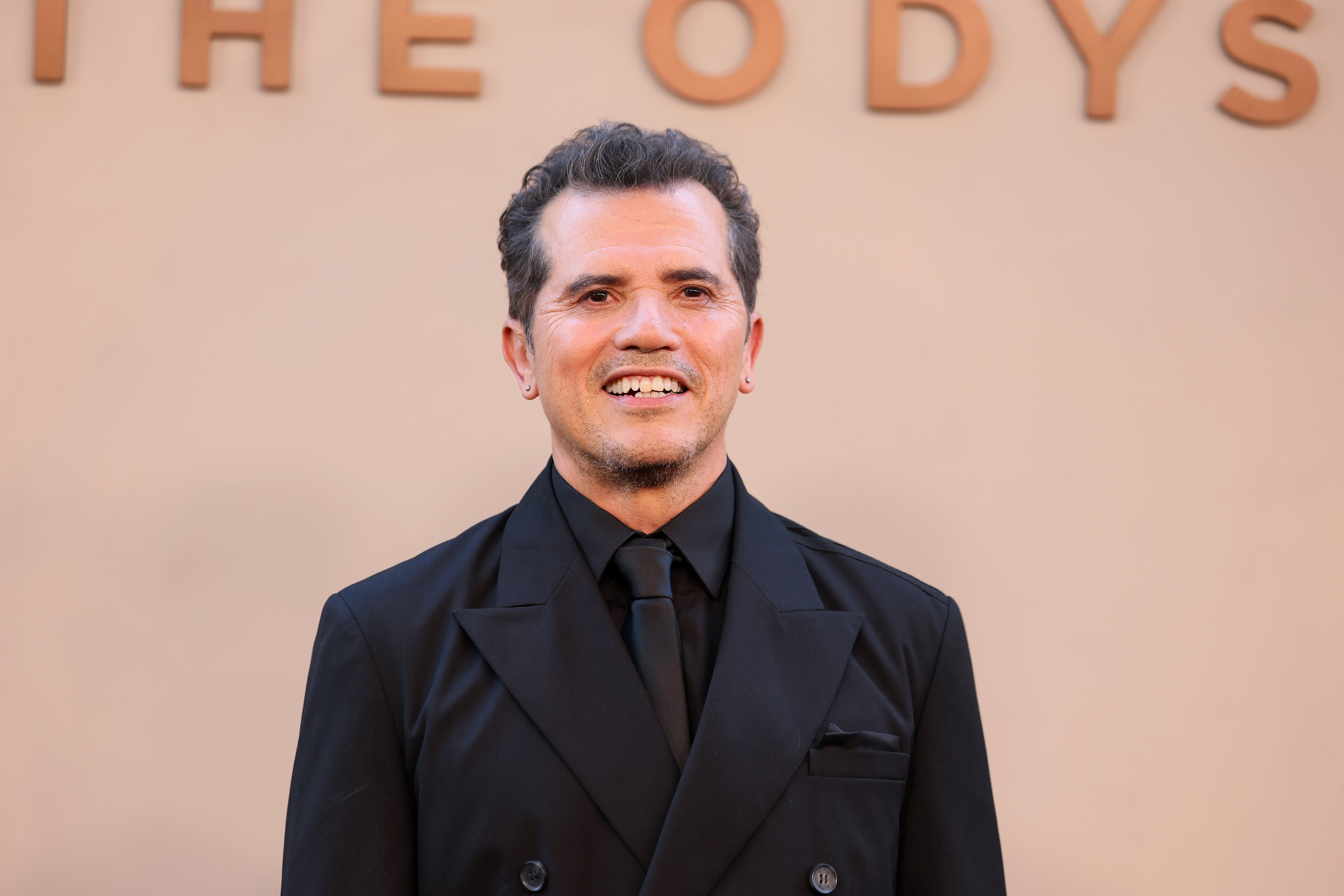 John Leguizamo spielt Eumaeus in „Odyssee“