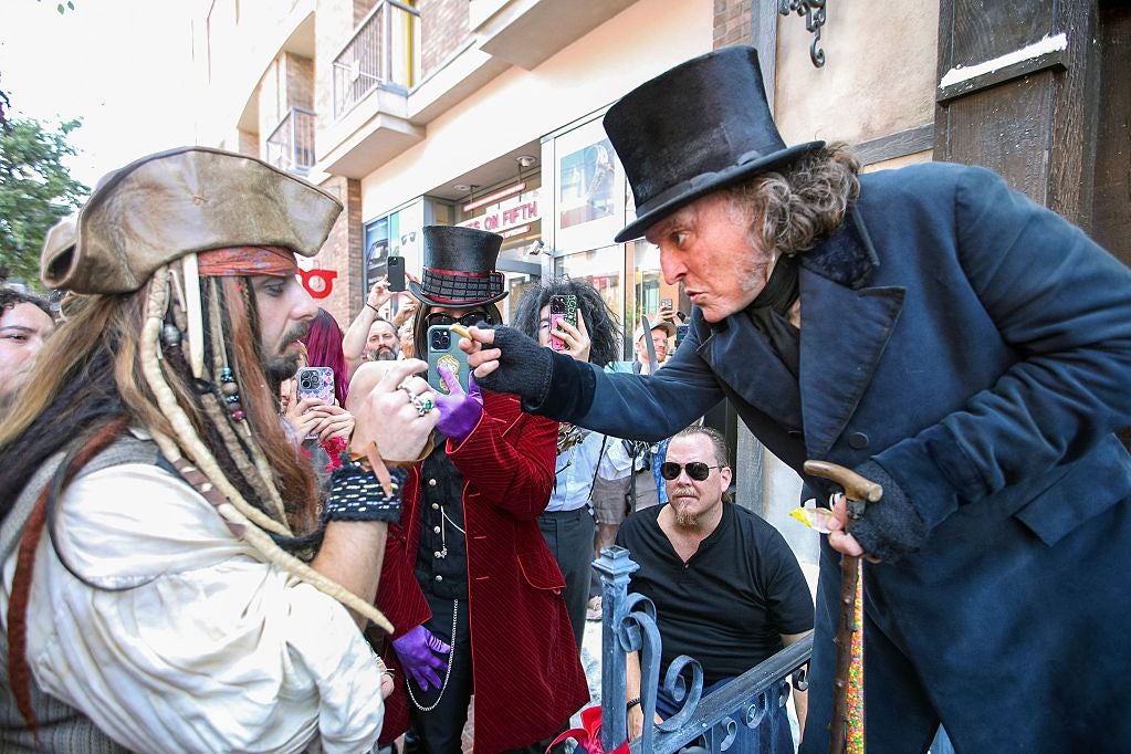 Depp greets his superfans at the San Diego Comic-Con (Getty Images)