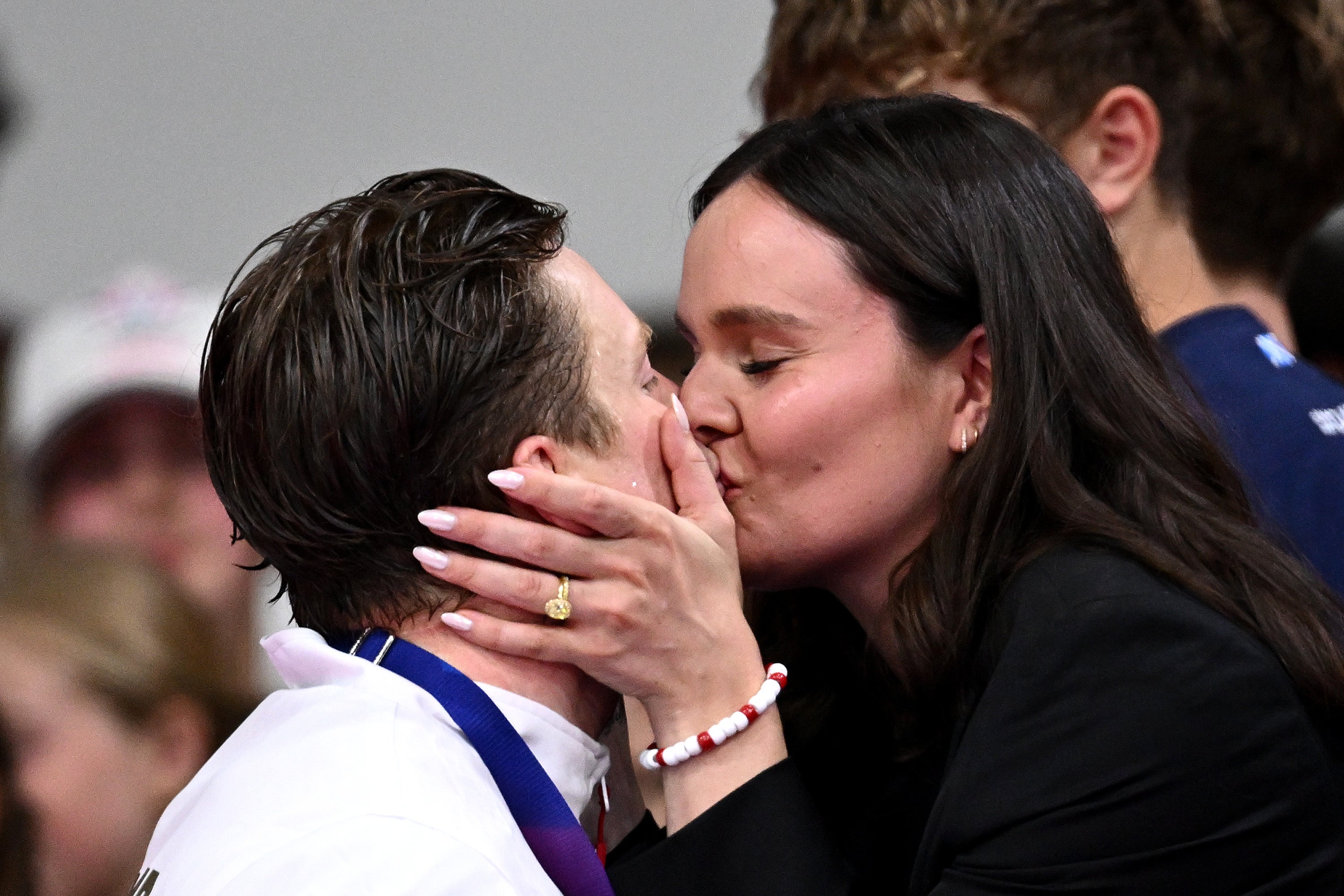 Ramsay-Peaty shared a kiss with wife Holly after the race