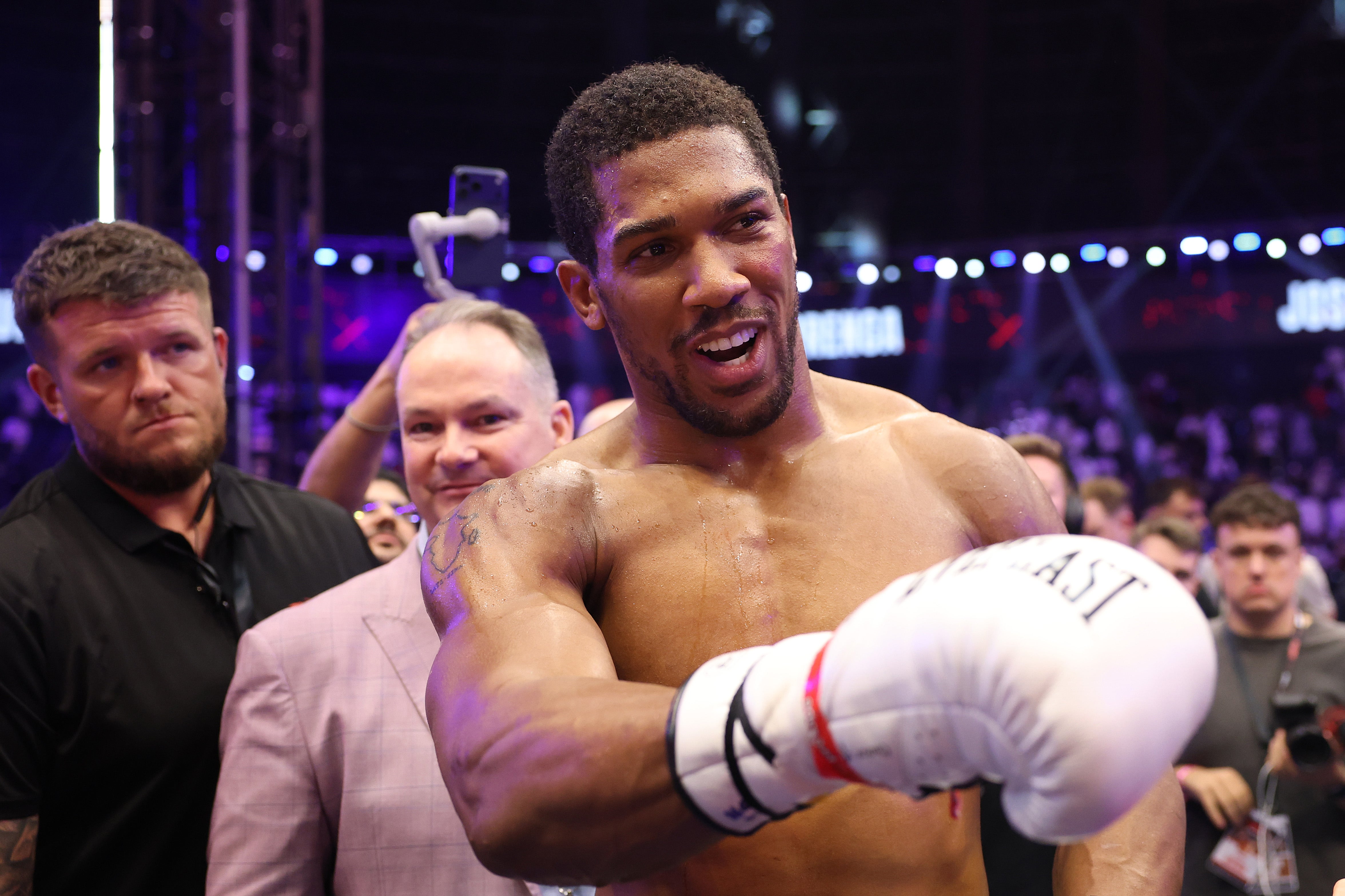 Joshua vs Prenga LIVE: Reaction after AJ recovers from two chaotic knockdowns