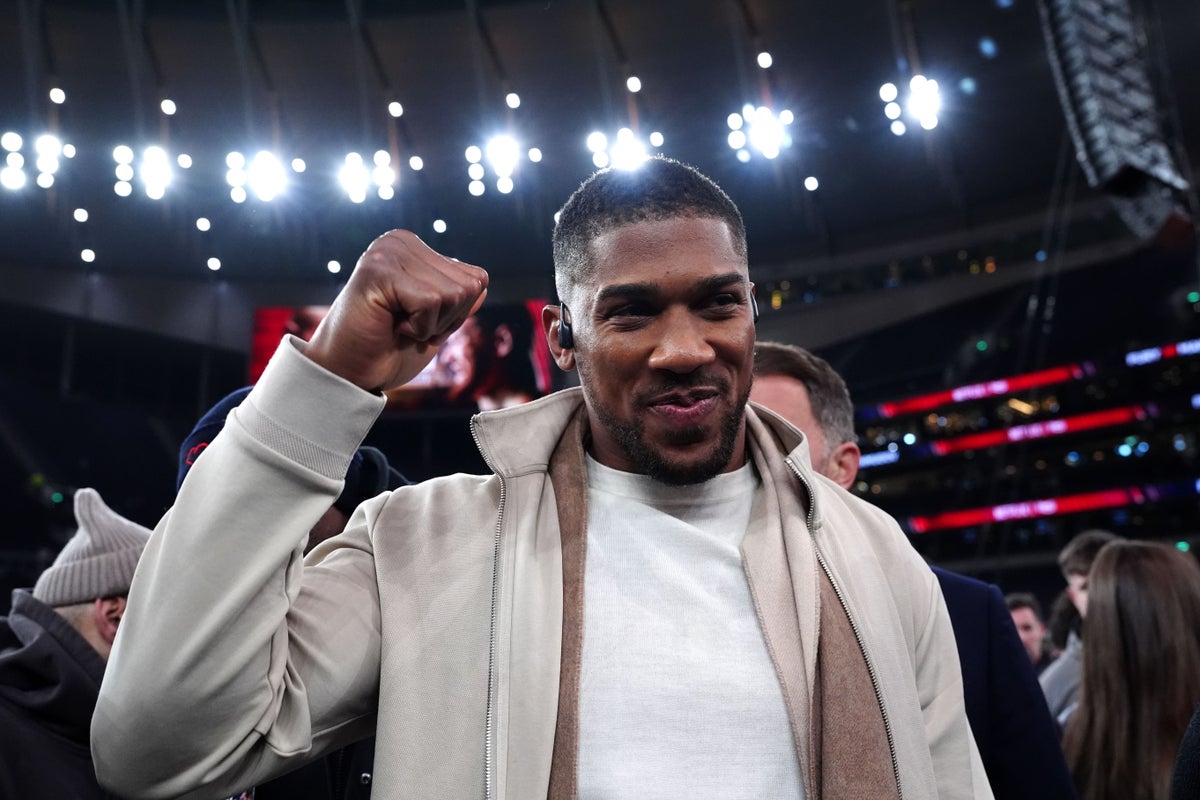 Anthony Joshua survives huge scare to knock out Kristian Prenga on boxing return – UK Times Anthony Joshua survives huge scare to knock out Kristian Prenga on boxing return – UK Times