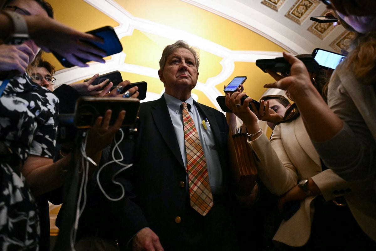 GOP Senator Breaks With Trump Over Saudi Nuclear Deal