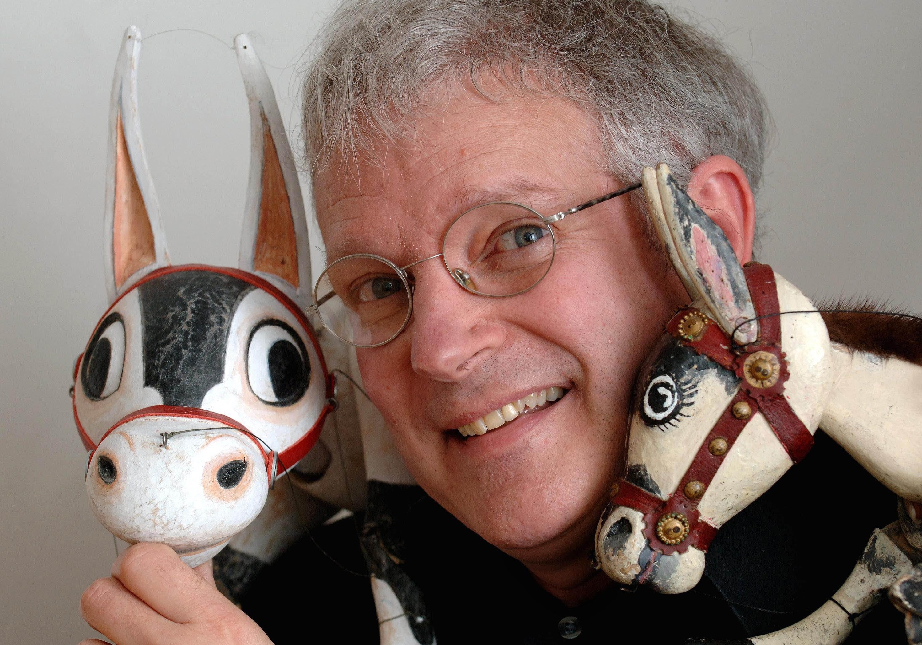 Ronnie Le Drew had an illustrious career as a puppeteer
