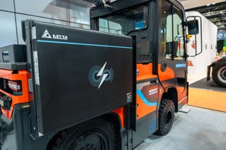 Neumaier Industry autonomous vehicle featuring Delta's MOOVair 30 kW wireless charging system