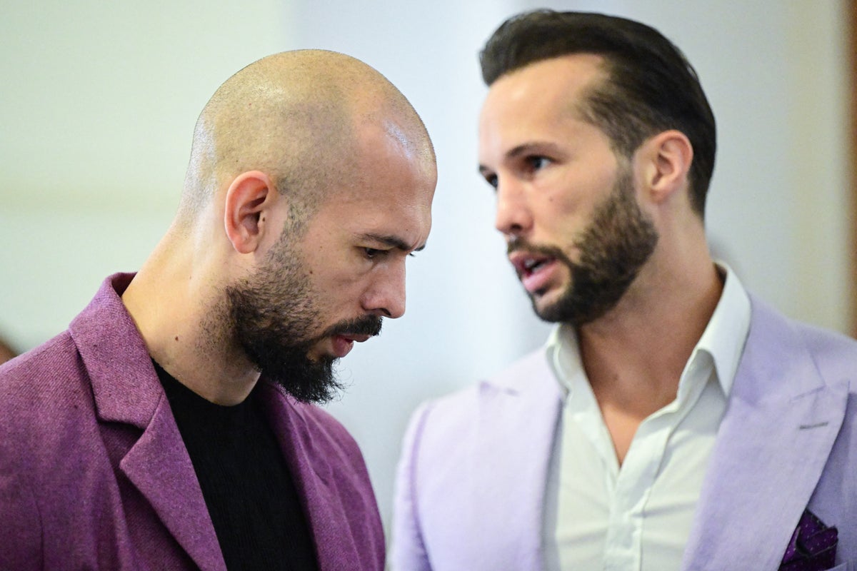 US prosecutors want Tate brothers to remain in custody over ‘flight risk’ US prosecutors want Tate brothers to remain in custody over ‘flight risk’