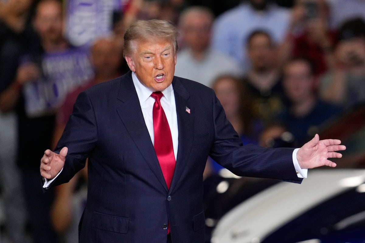 Trump oddly tells Michigan auto-worker crowd, ‘I’ve done more for you than your parents’ in latest rambling speech