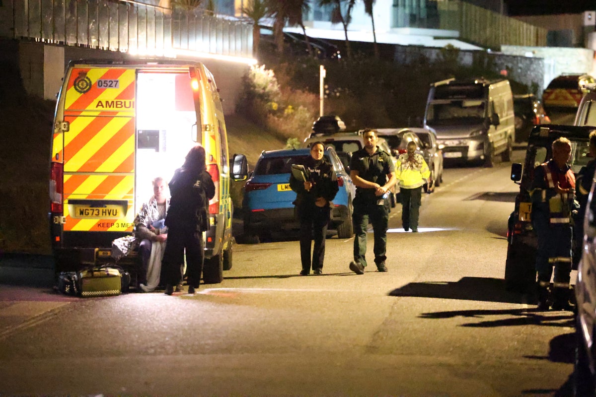 Fistral Beach: Two people die after being pulled from sea at UK beauty spot Fistral Beach: Two people die after being pulled from sea at UK beauty spot