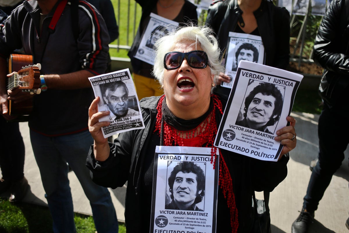 A fugitive colonel is finally jailed in Chilean Víctor Jara’s murder case, decades after the crime – UK Times