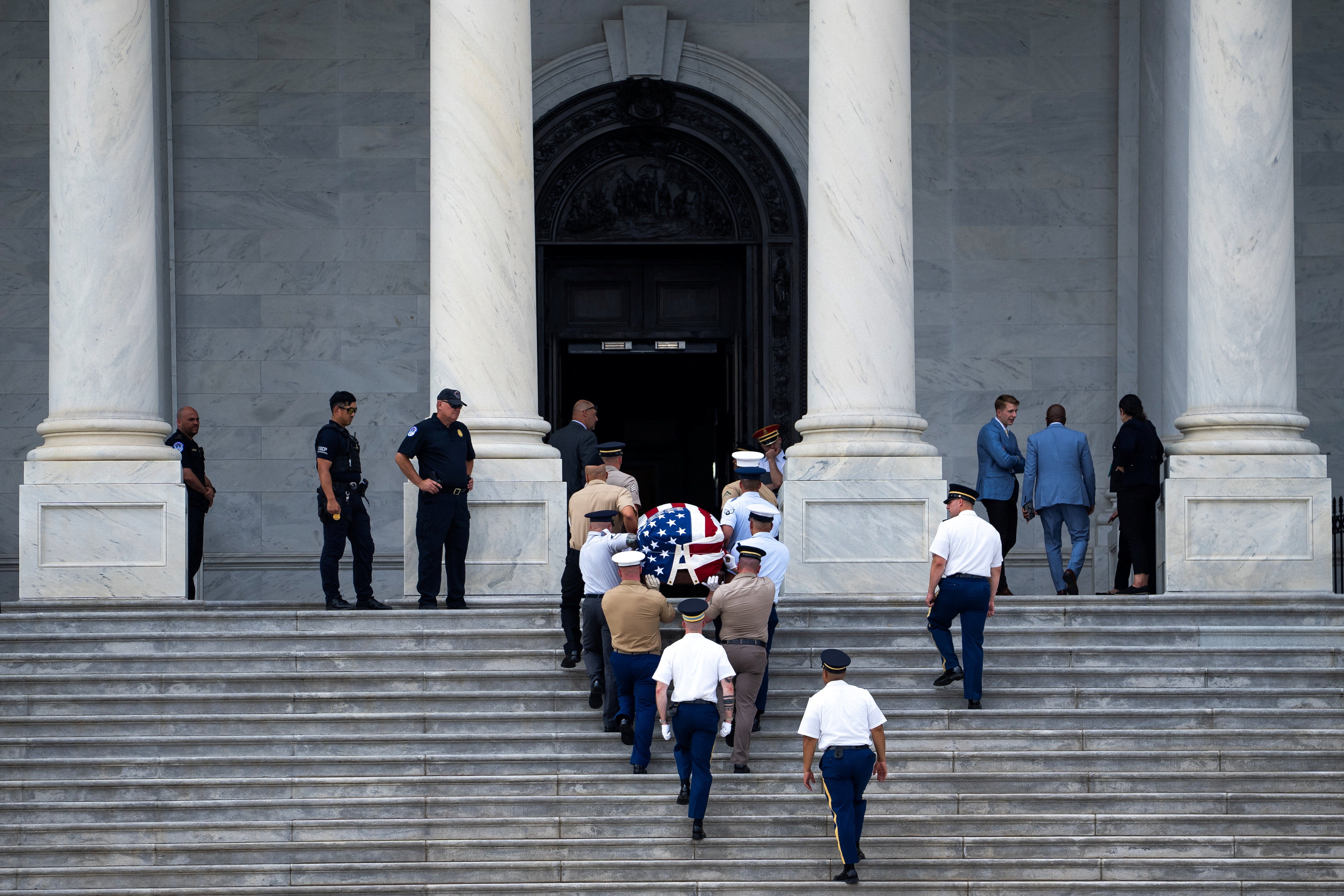 2026 07 27T193855Z 1937083995 RC2CMMATC1X8 RTRMADP 3 PEOPLE LINDSEY GRAHAM