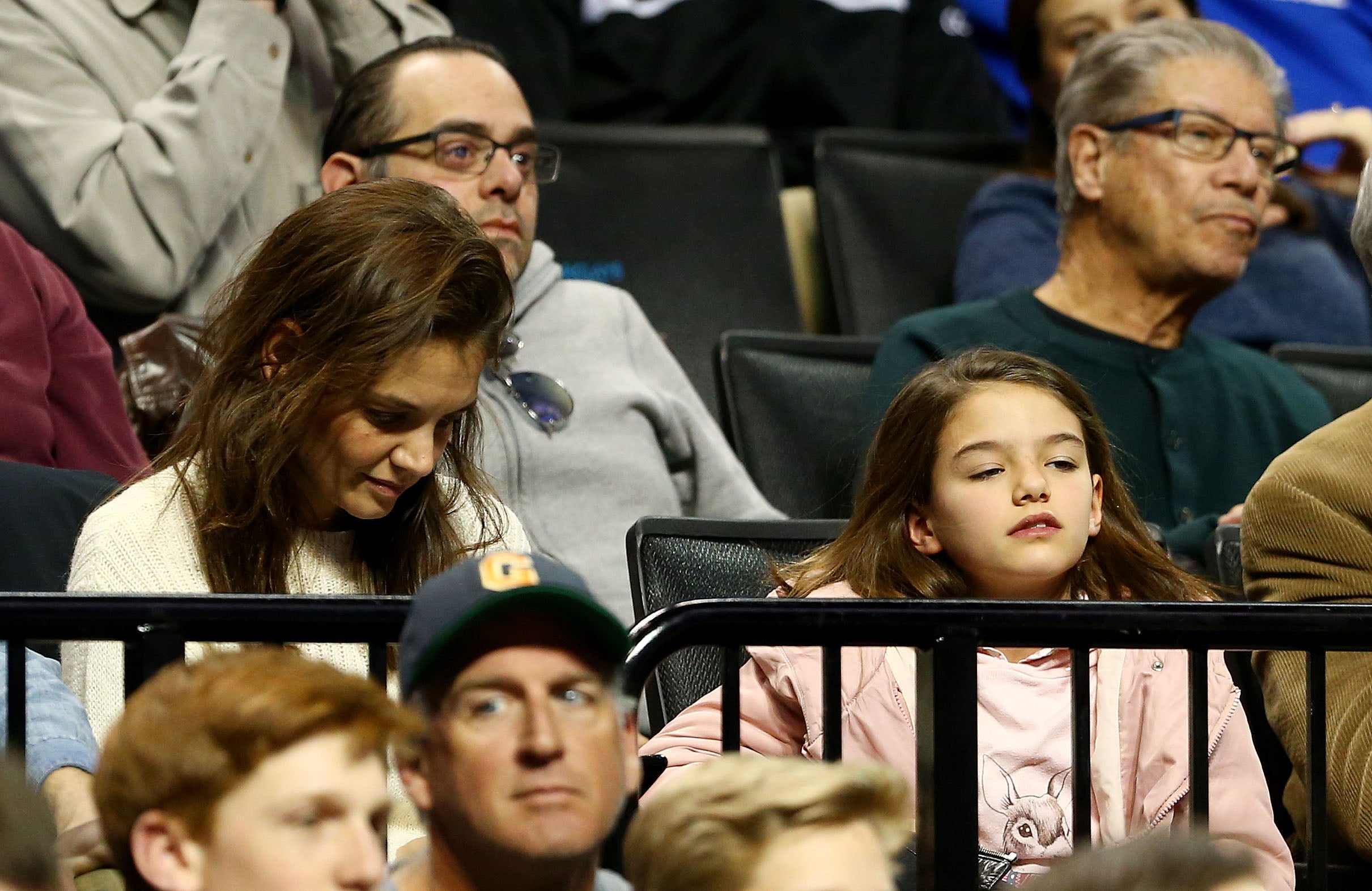 Tom Cruise and Katie Holmes&rsquo;s daughter Suri, 20, drops estranged father&rsquo;s last name