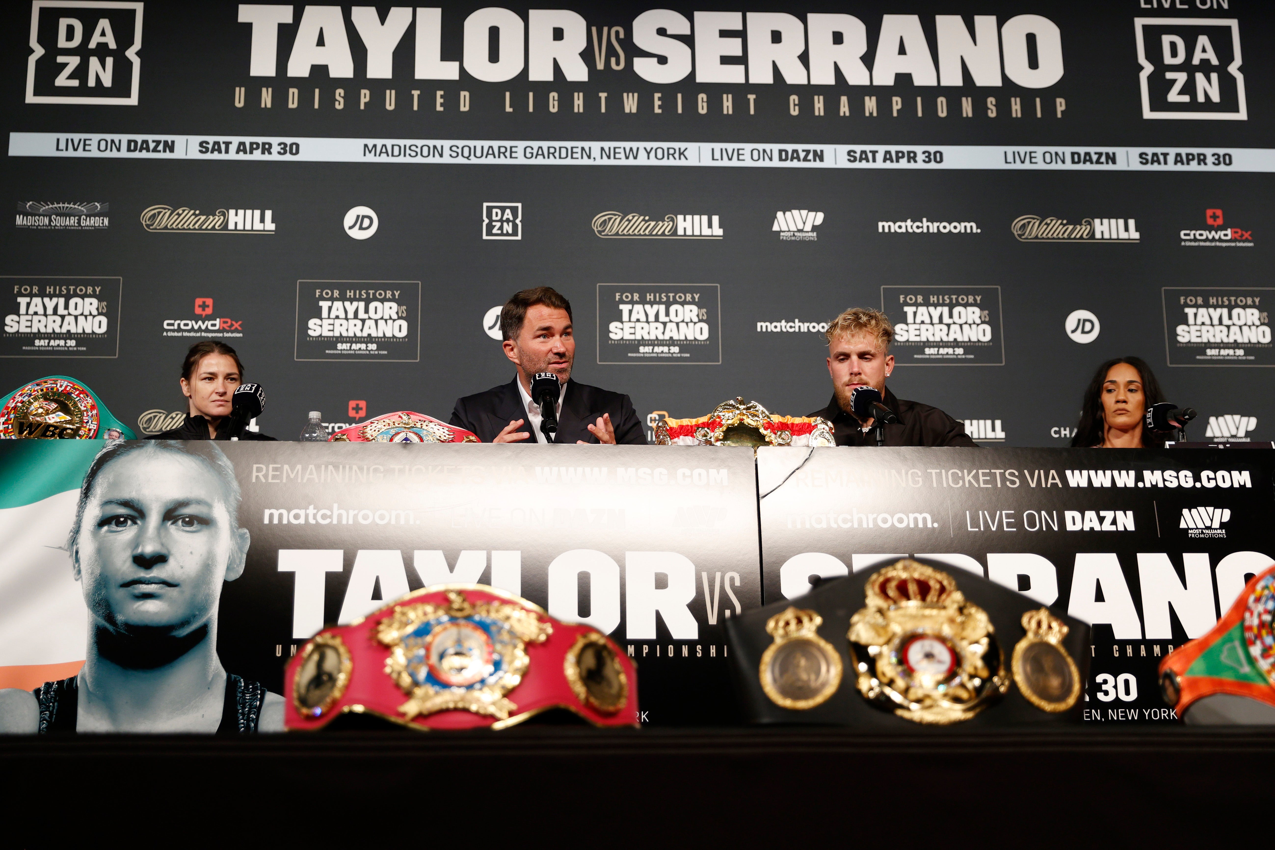 Promoter Eddie Hearn (left) and YouTuber-turned-boxer Jake Paul in 2022