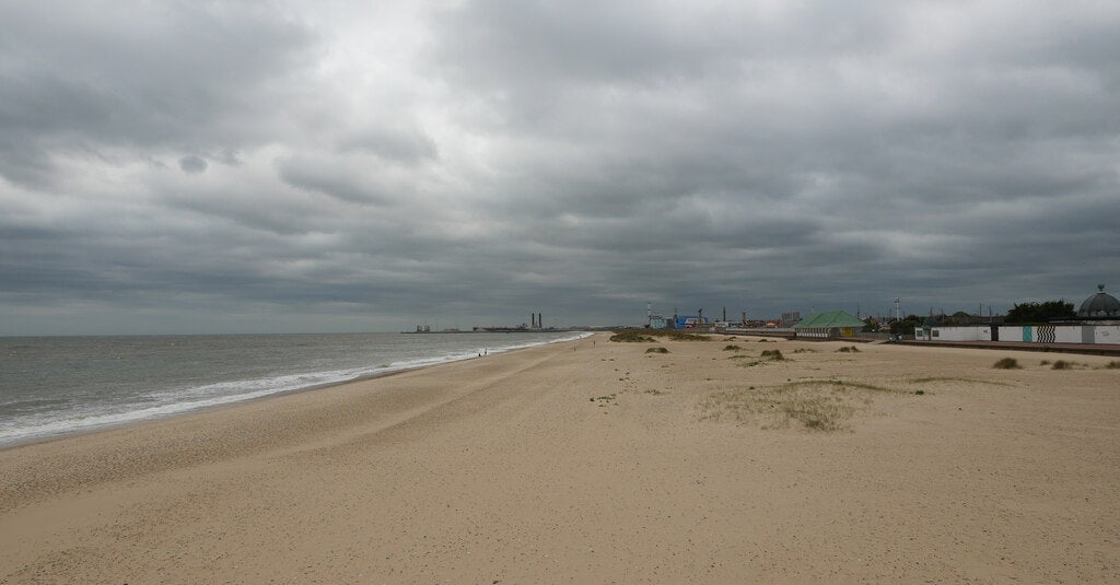 Romanian national denies raping teenage girl on beach