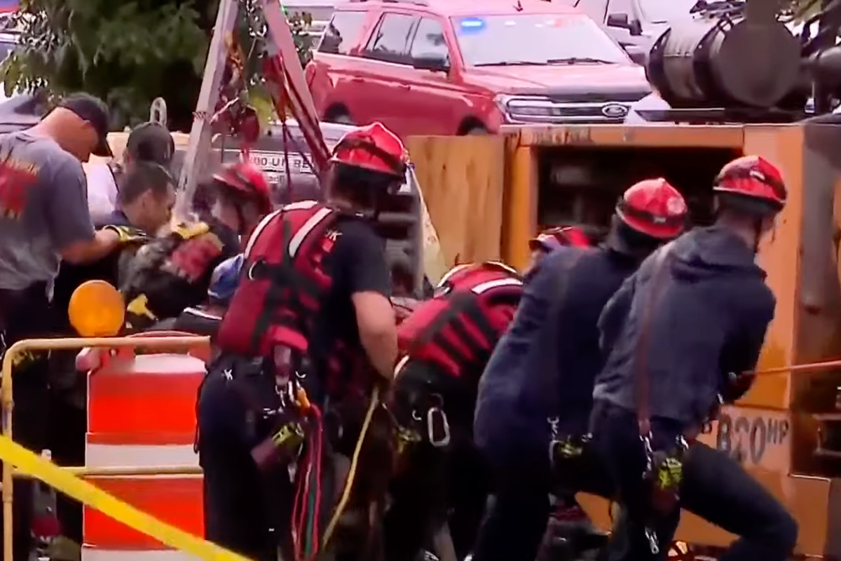 Chicago-area contractor goes missing in sewer as he is swept away during heavy storms Chicago-area contractor goes missing in sewer as he is swept away during heavy storms