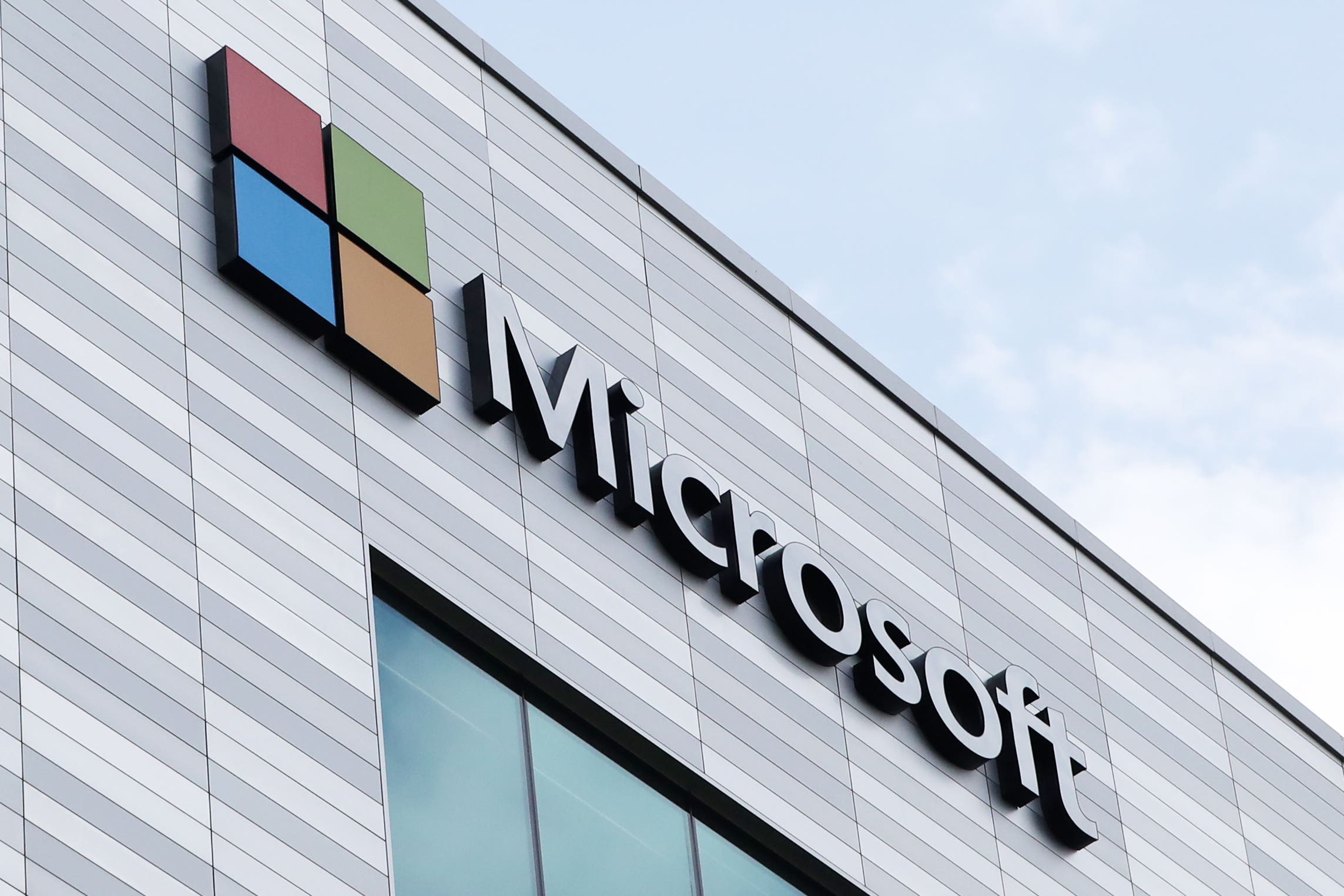 The UK competition watchdog has said it is investigating whether customers were misled by Microsoft over subscription options