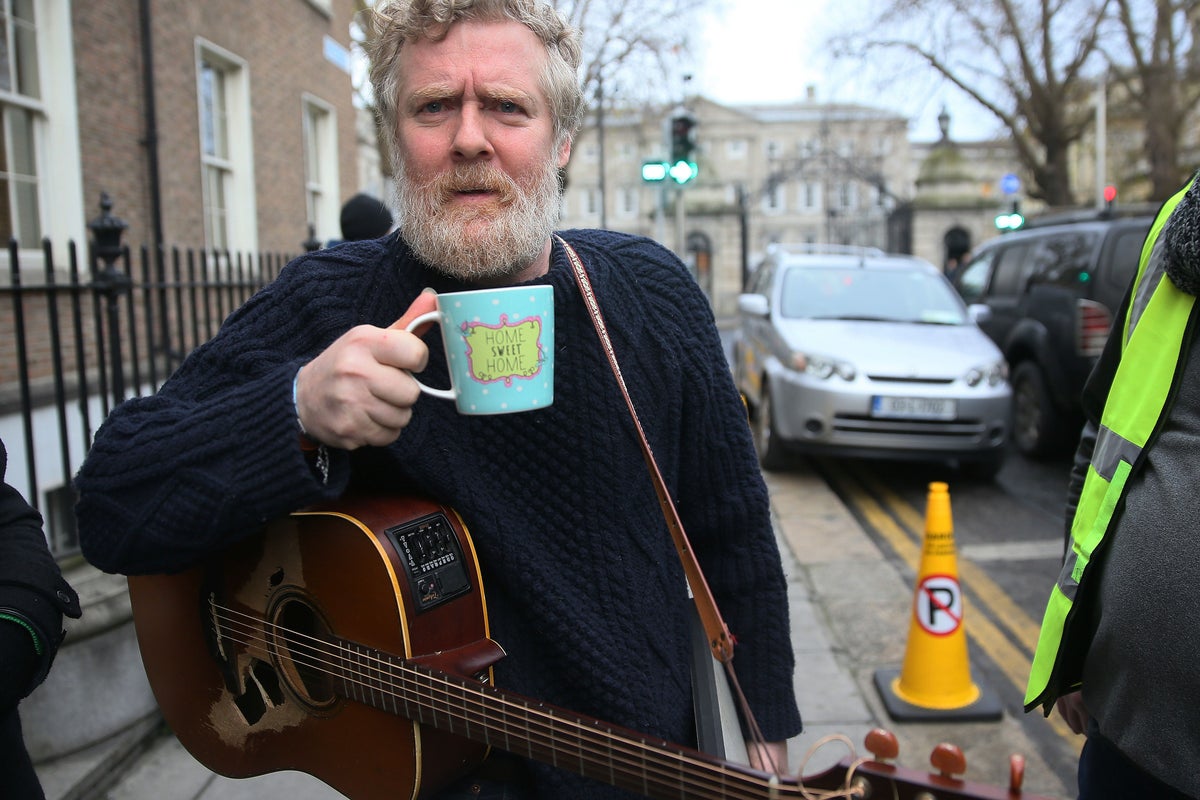‘We have lost one of the greats’: Heartbroken tributes pour in after Glen Hansard’s death ‘We have lost one of the greats’: Heartbroken tributes pour in after Glen Hansard’s death