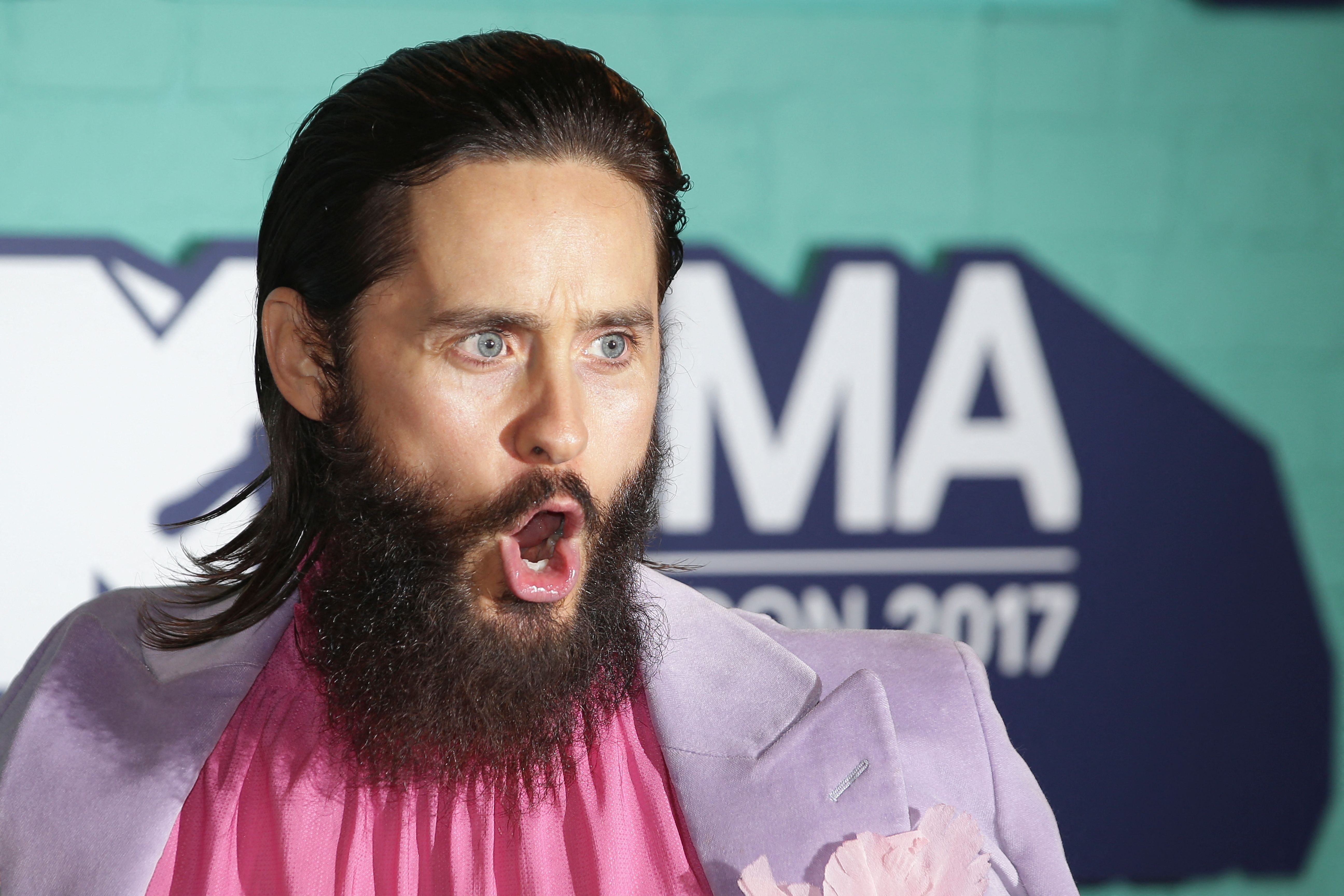 Jared Leto sagte in einer Erklärung gegenüber The Independent, dass er „in meinem ganzen Leben noch nie jemanden sexuell angegriffen“ habe.