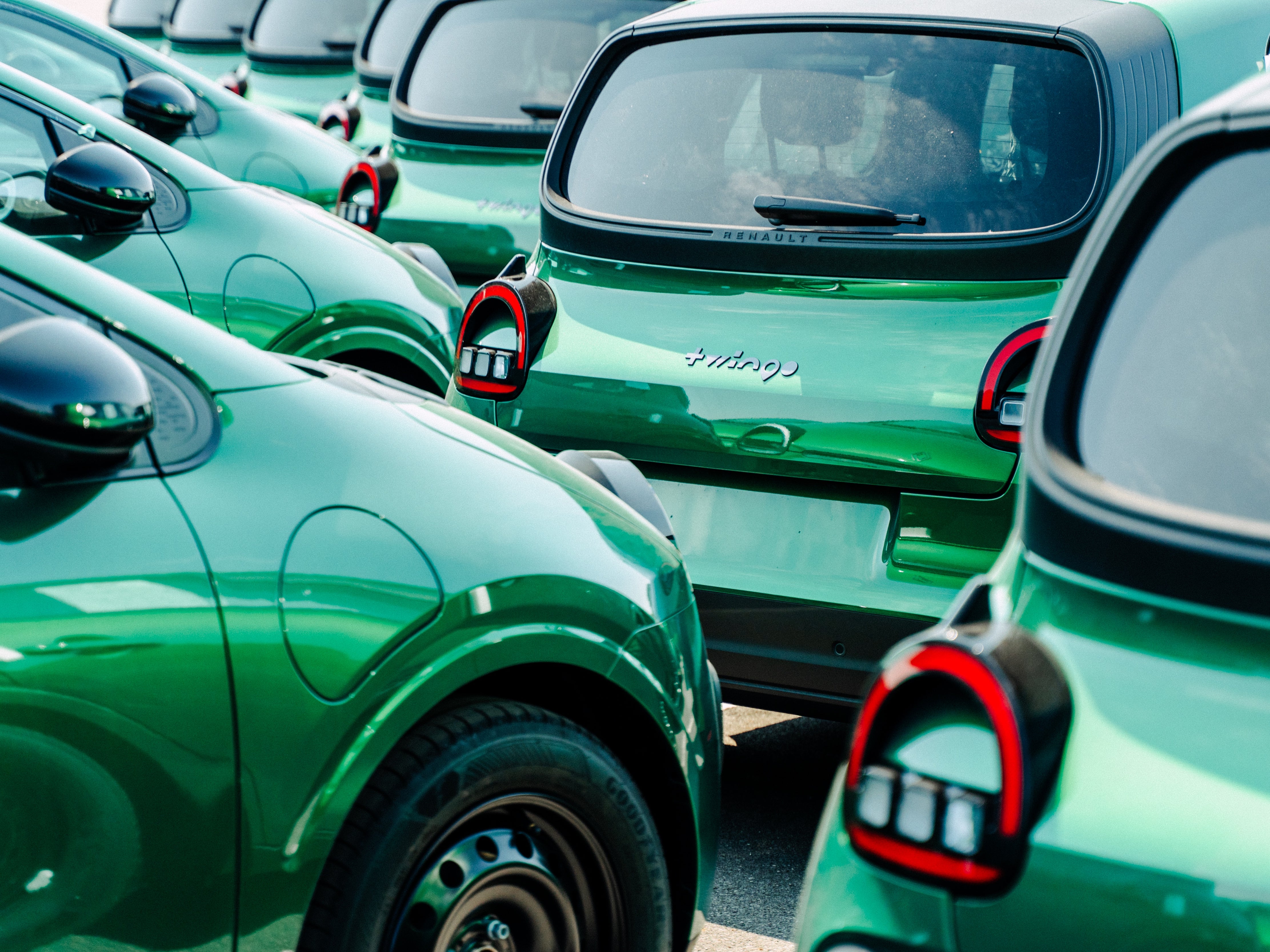 Order books for the new Renault Twingo are now open, with first deliveries expected early next year (Renault)