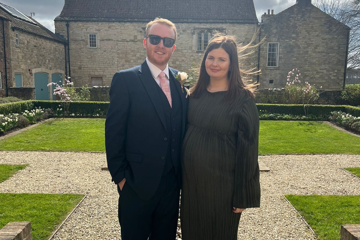 First-time mum diagnosed with leukaemia after dismissing ‘common pregnancy symptoms’ First-time mum diagnosed with leukaemia after dismissing ‘common pregnancy symptoms’