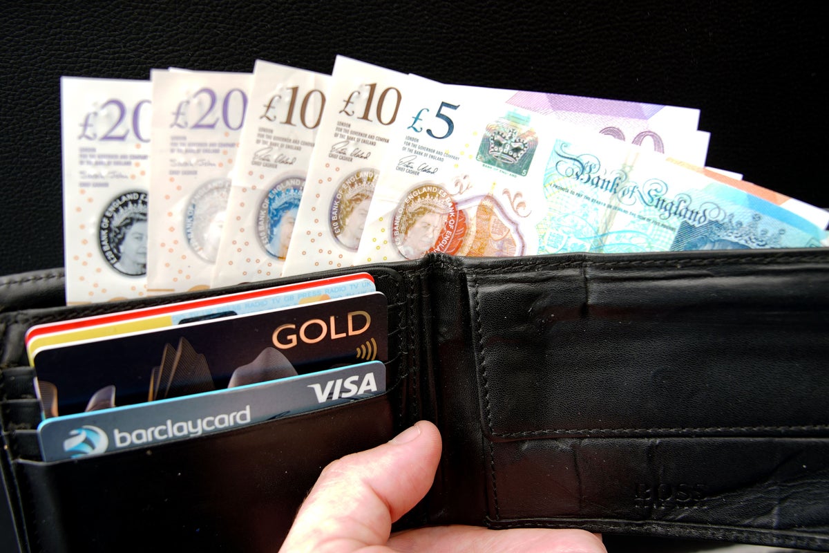 Heatwaves and sports events drive record demand for cash on high streets