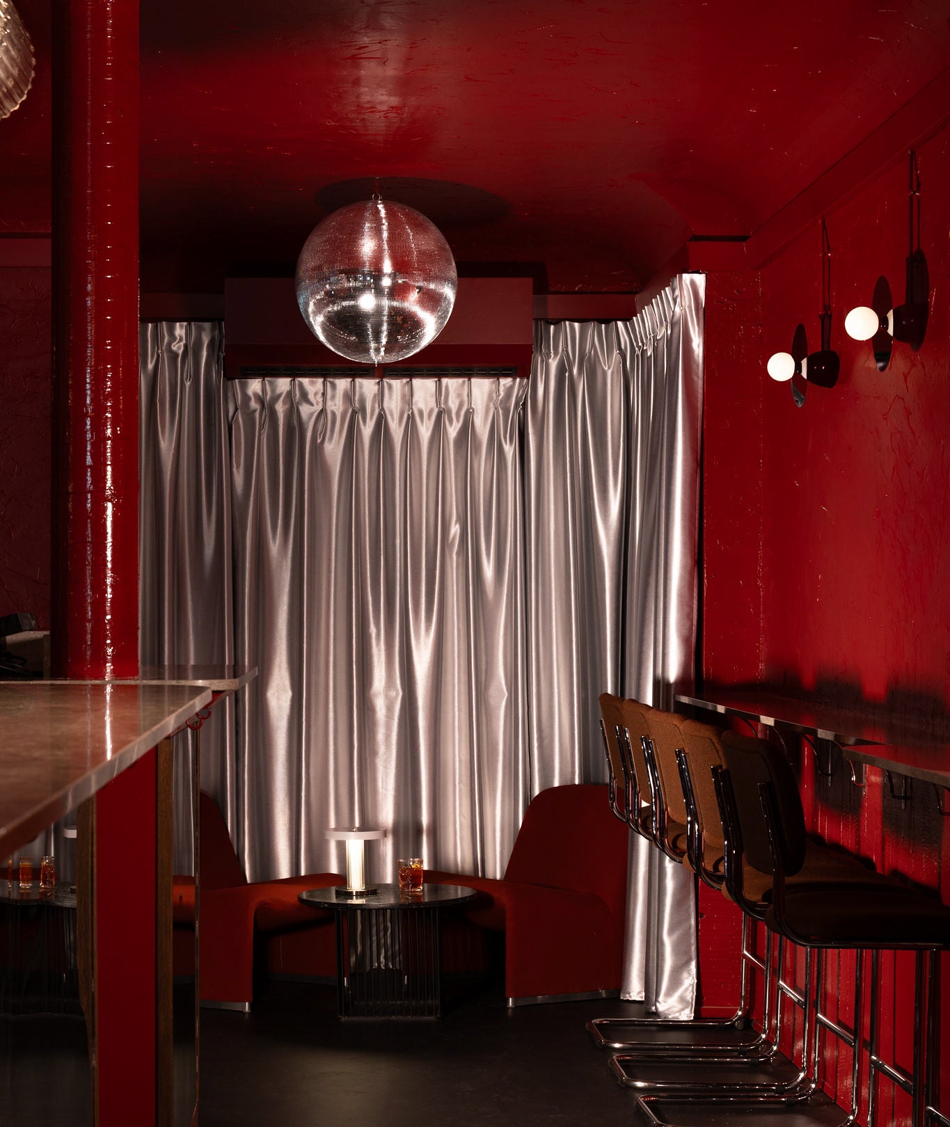Chambre 01 is a cocktail den in the 9th arrondissement (Le Pigalle/Clementine Pelat)