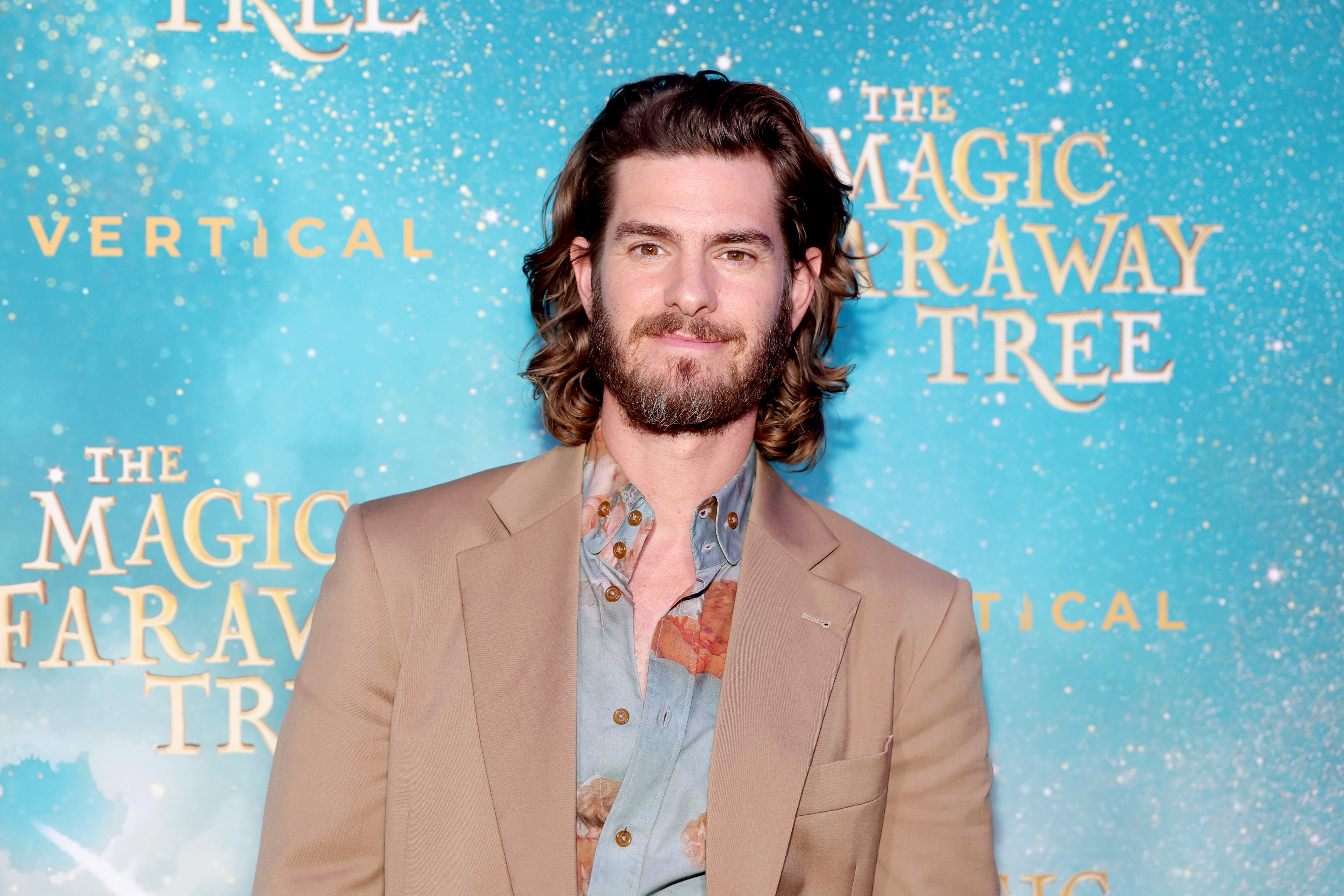 Artificial’s Andrew Garfield and other stars reacts to Amazon axing film about Jeff Bezos pal