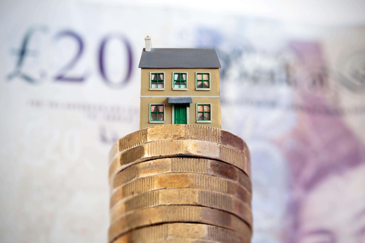 Borrowers not set for lower mortgage rates ‘any time soon’, warns expert