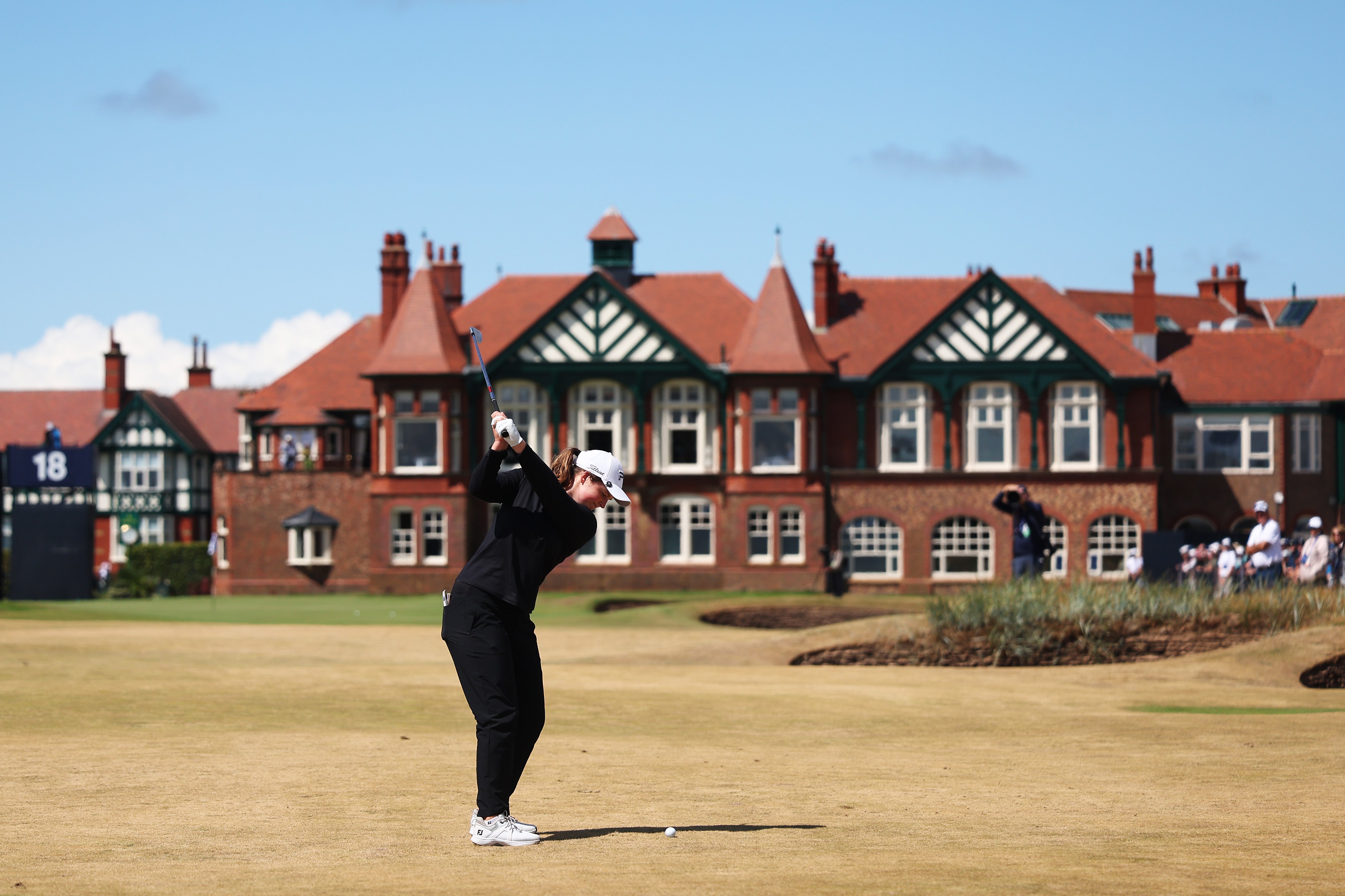 Lottie Woad made a solid start with a blemish-free round at Lytham