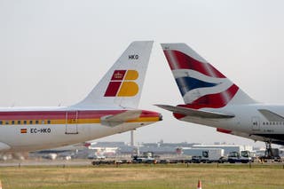 The company also owns the Iberia, Vueling and Level airlines (PA)