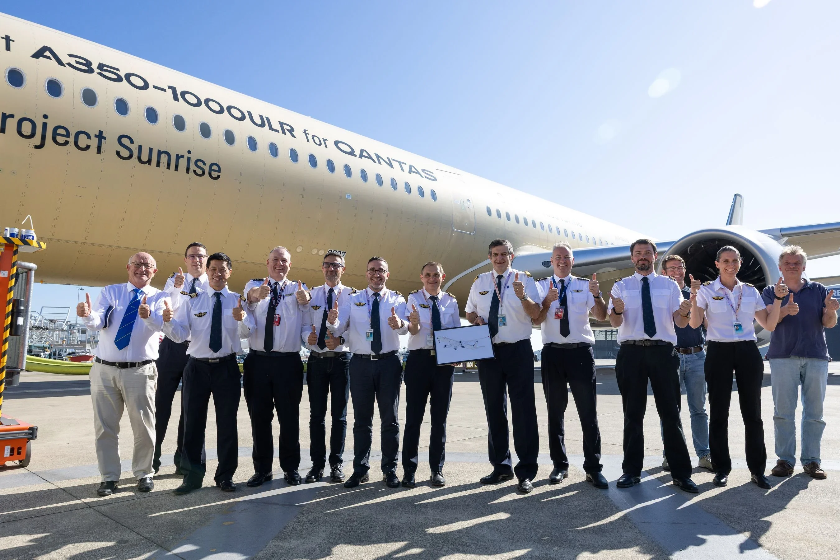 The crew outside the A350-1000ULR (Airbus)