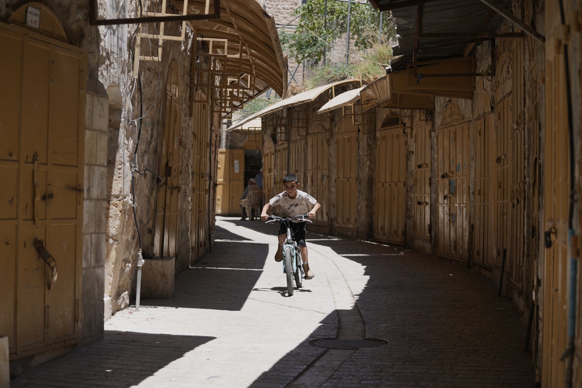 Daily life around the world, in photos