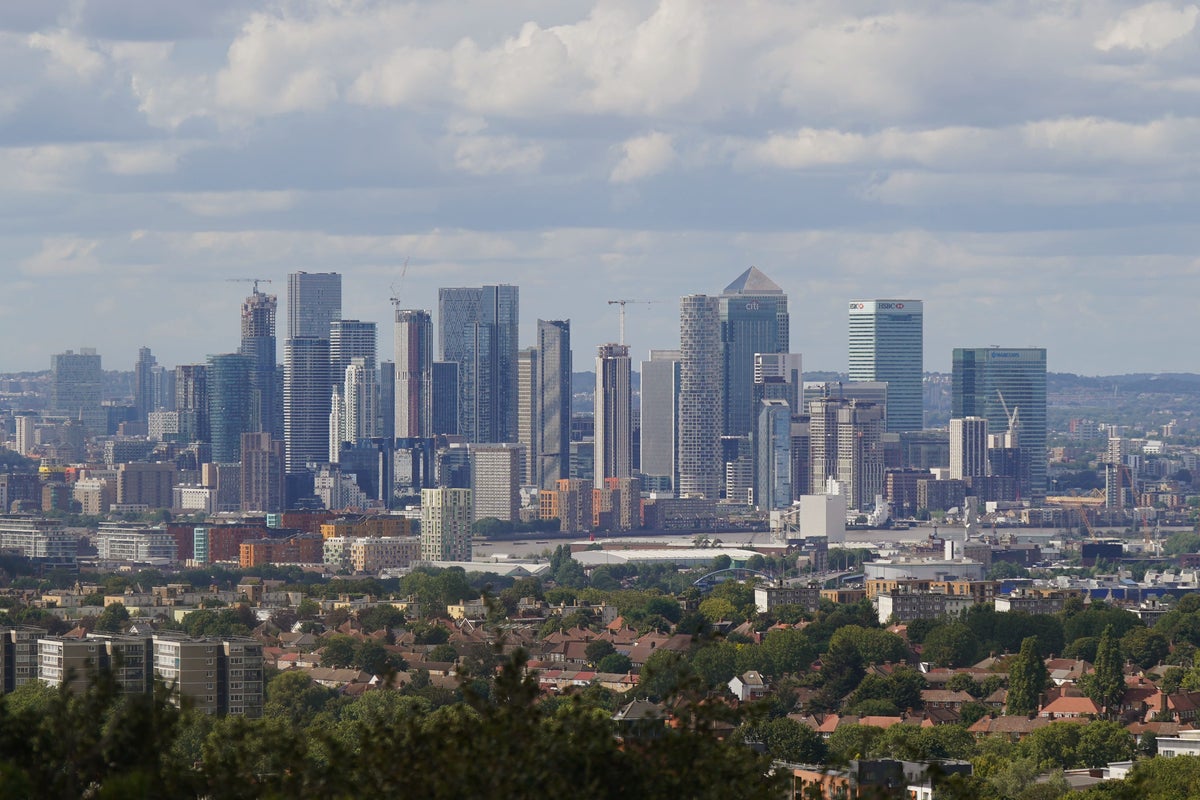 FTSE 100 closes just below milestone after strong week FTSE 100 closes just below milestone after strong week