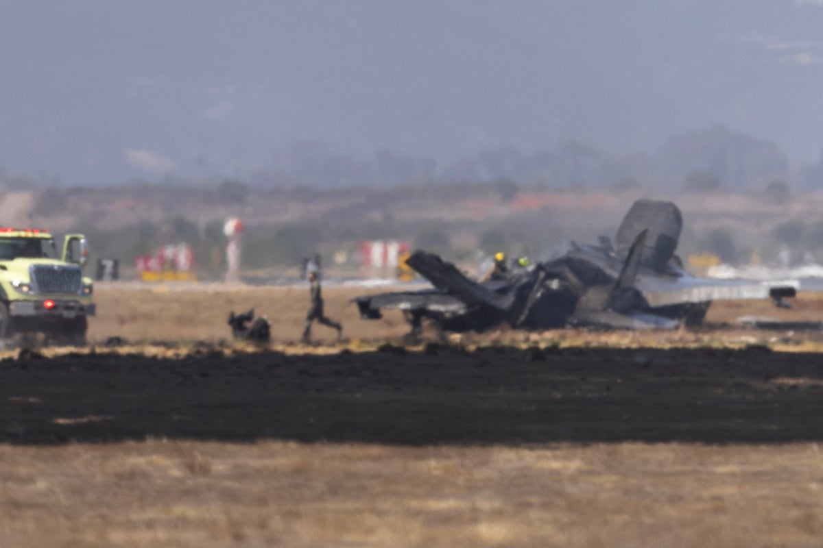 Pilot in stable condition after ejecting from crashed F-35B jet in California Pilot in stable condition after ejecting from crashed F-35B jet in California