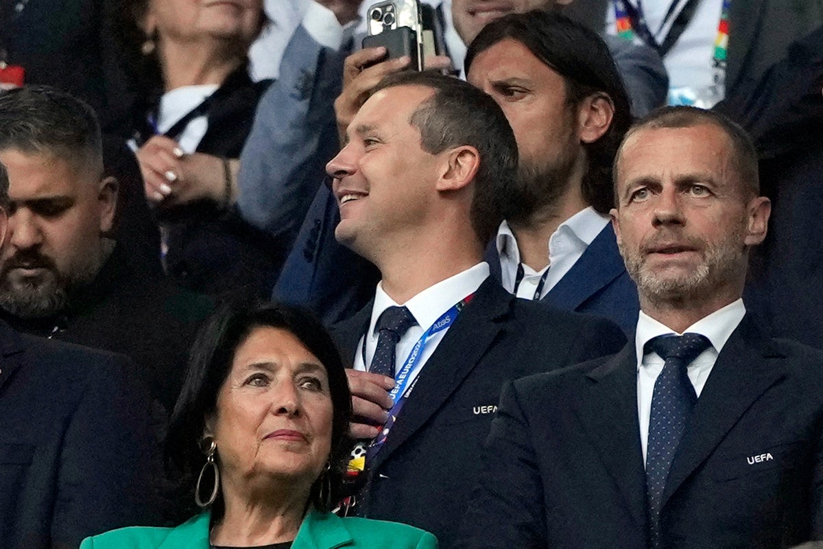 A top official leaves FIFA, deepening the fallout from Infantino&rsquo;s World Cup sell-off plan