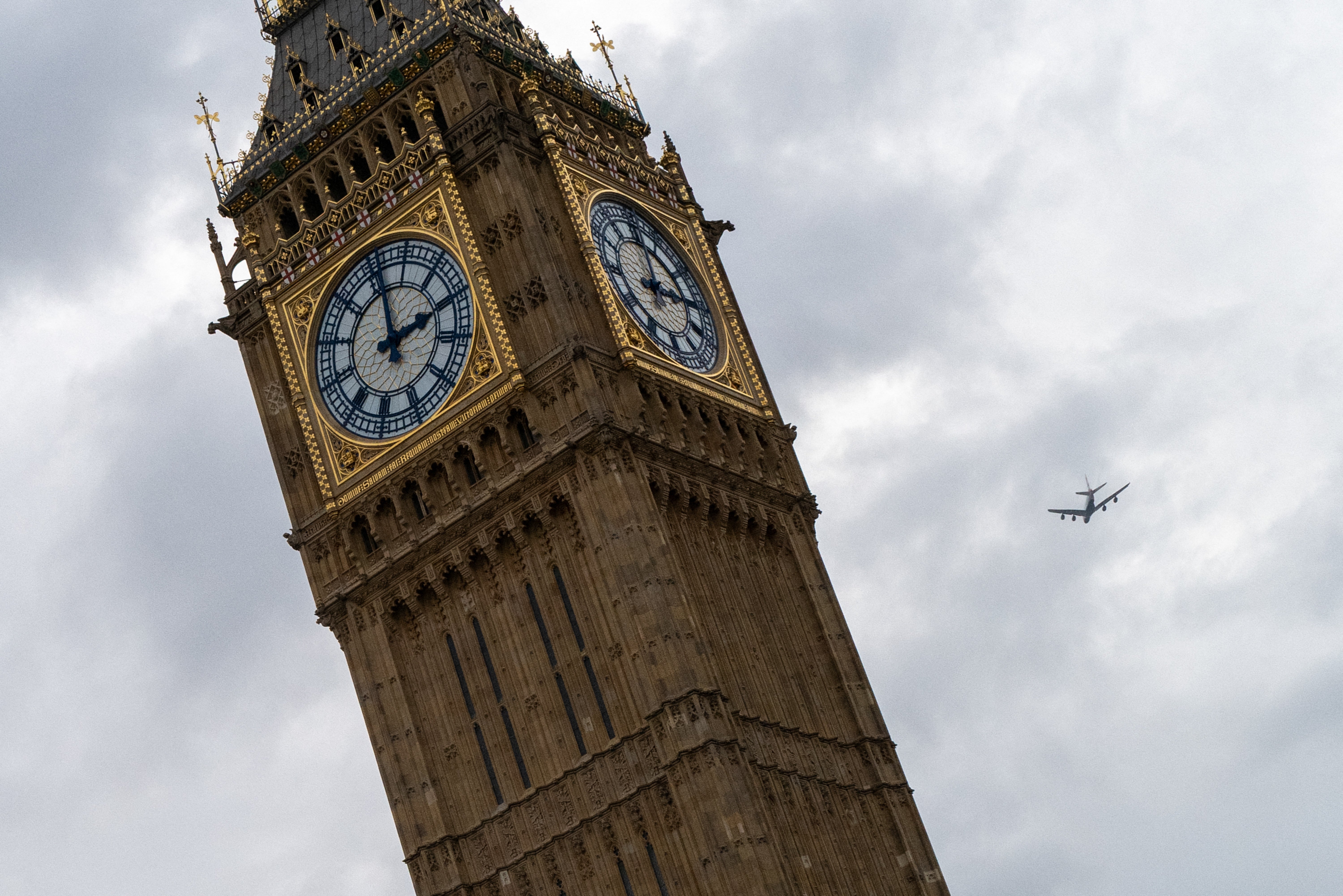Boozy Westminster MPs drink so much they are having stomachs pumped, report warns