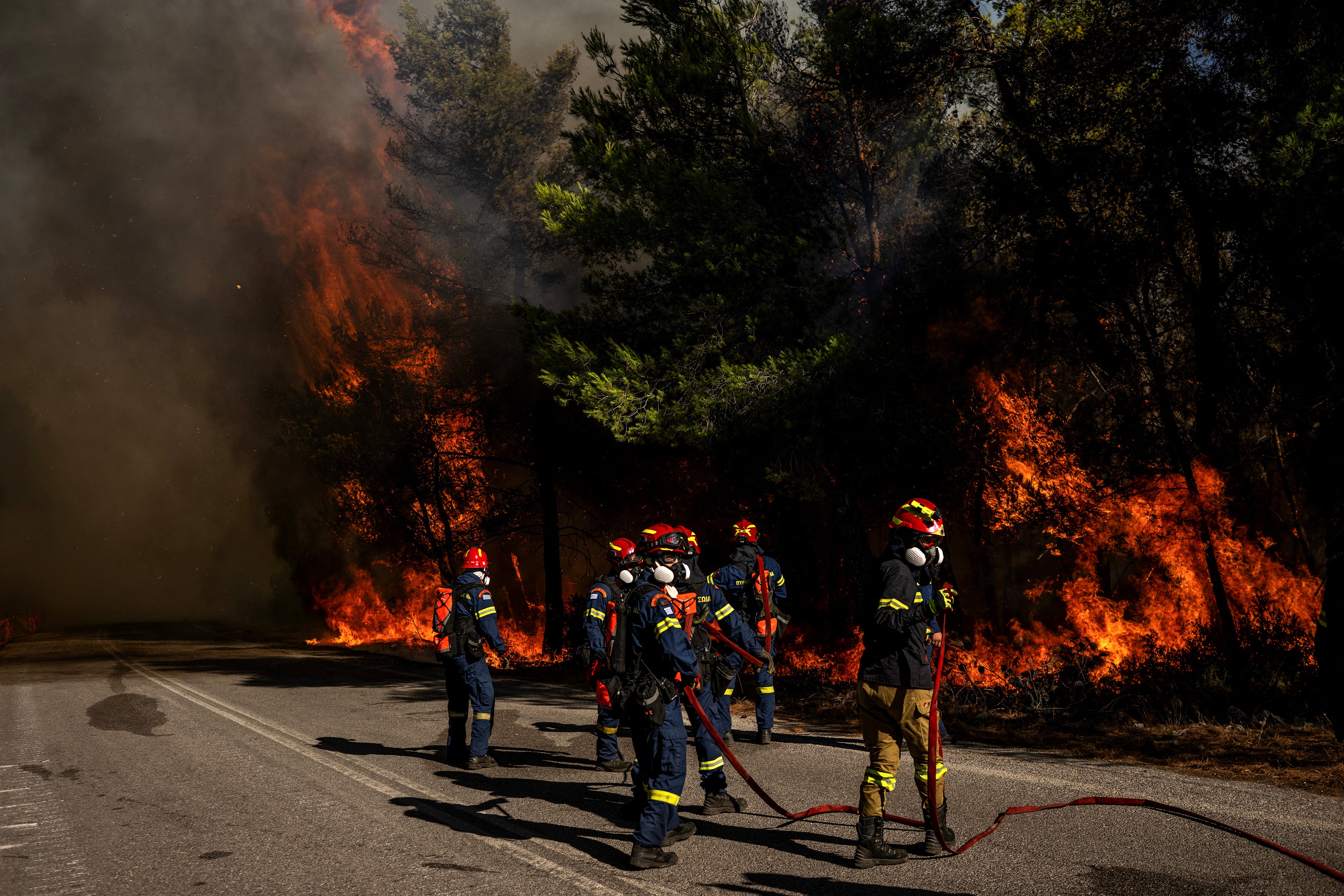 Greece crash latest: Two helicopters collide while fighting wildfires as  search and rescue underway | The Independent