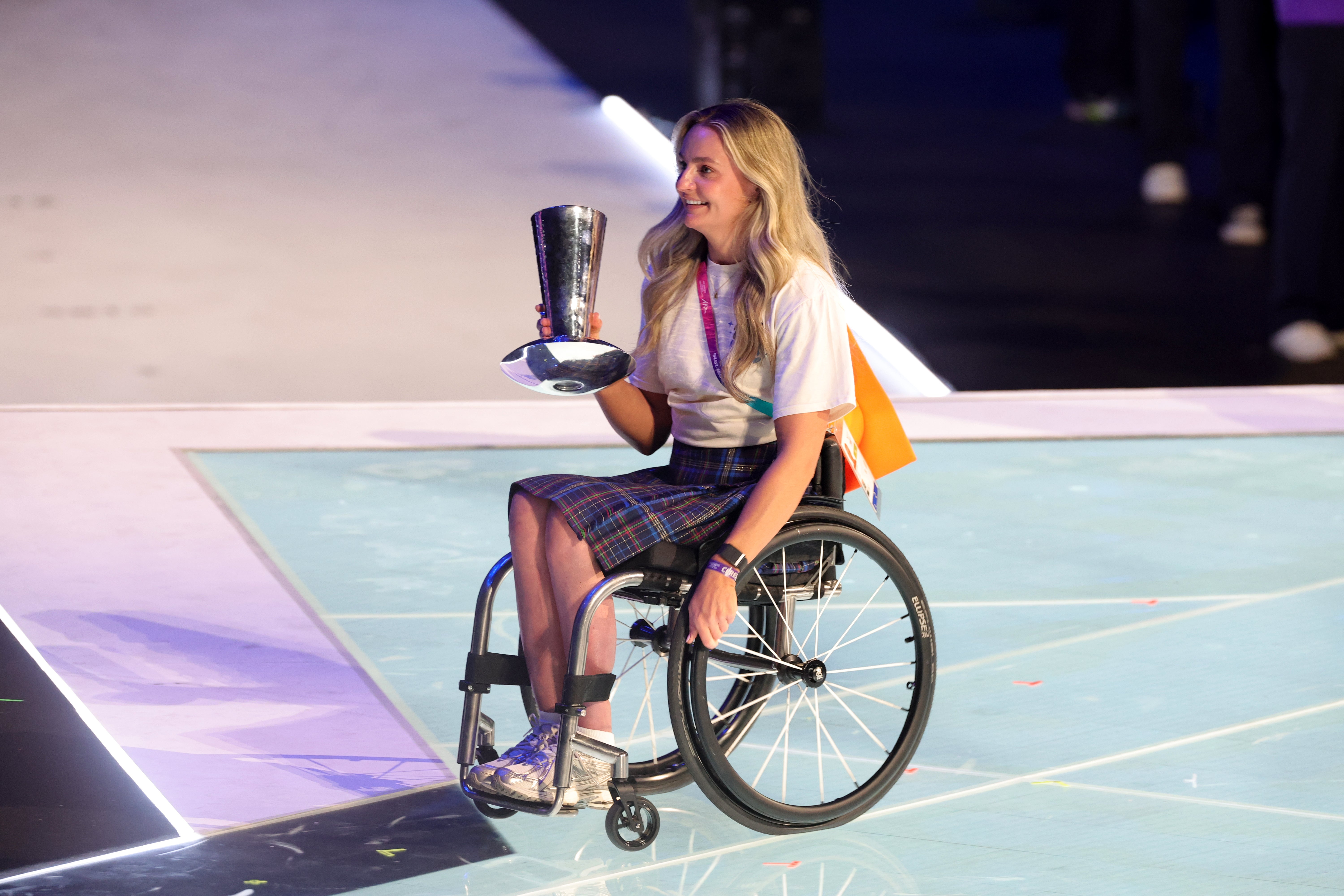 Melanie Woods was presented with the David Dixon Award for the outstanding athlete of the Commonwealth Games (Steve Welsh)