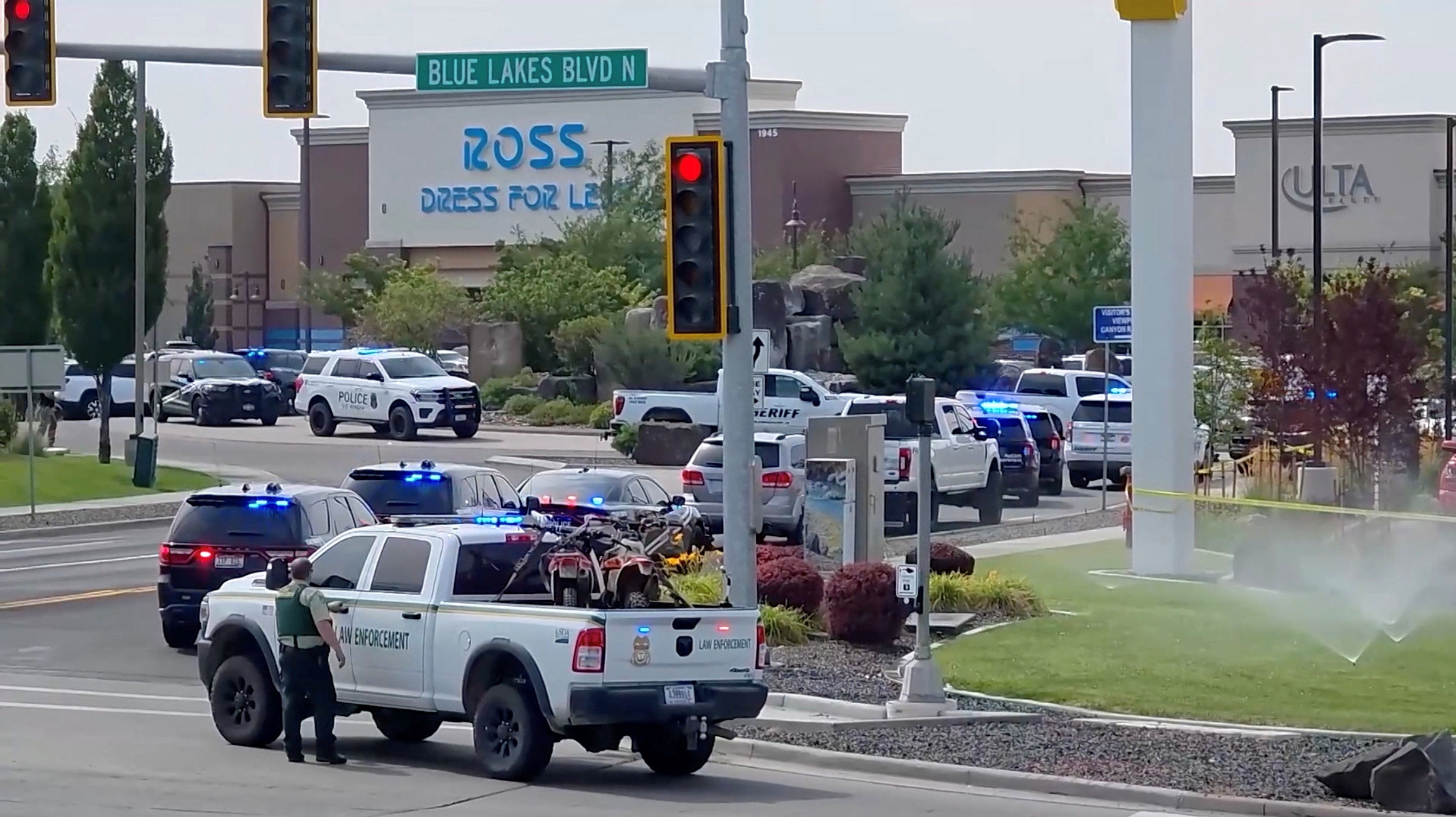 Following the eruption of gunfire on Saturday, police and first responders rushed to the scene, and several citizens engaged with the shooter, police said