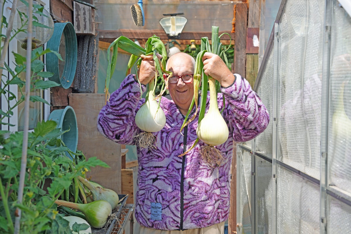 Viral gardening grandad sets out to inspire the young