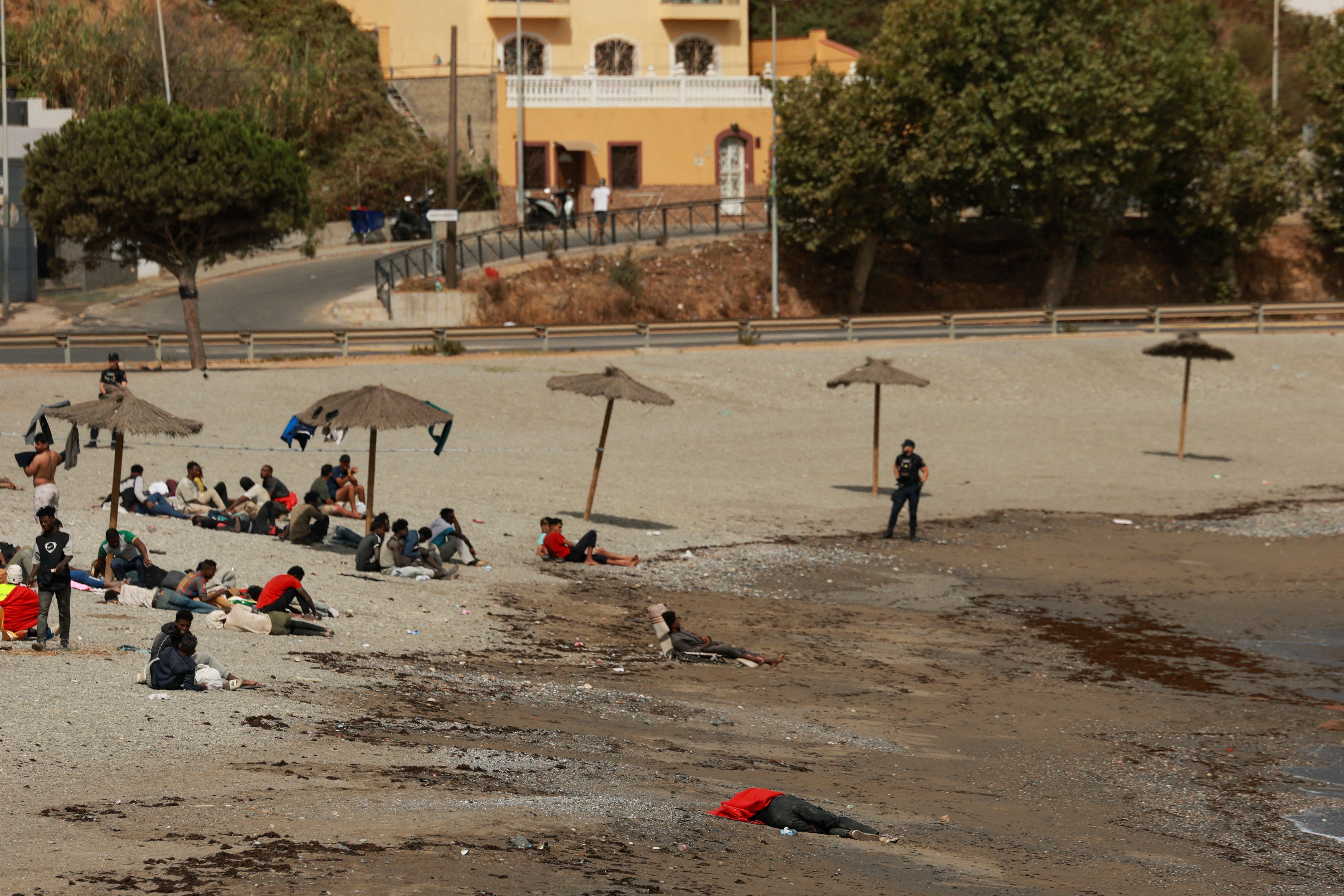 Thousands of migrants remain in Ceuta after the mass border crossing
