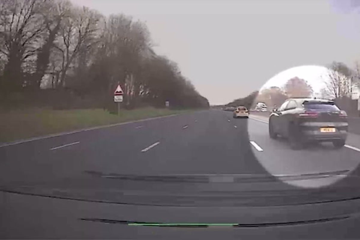 Watch: Driver calls 999 while speeding in Jaguar and claims brakes have stopped working