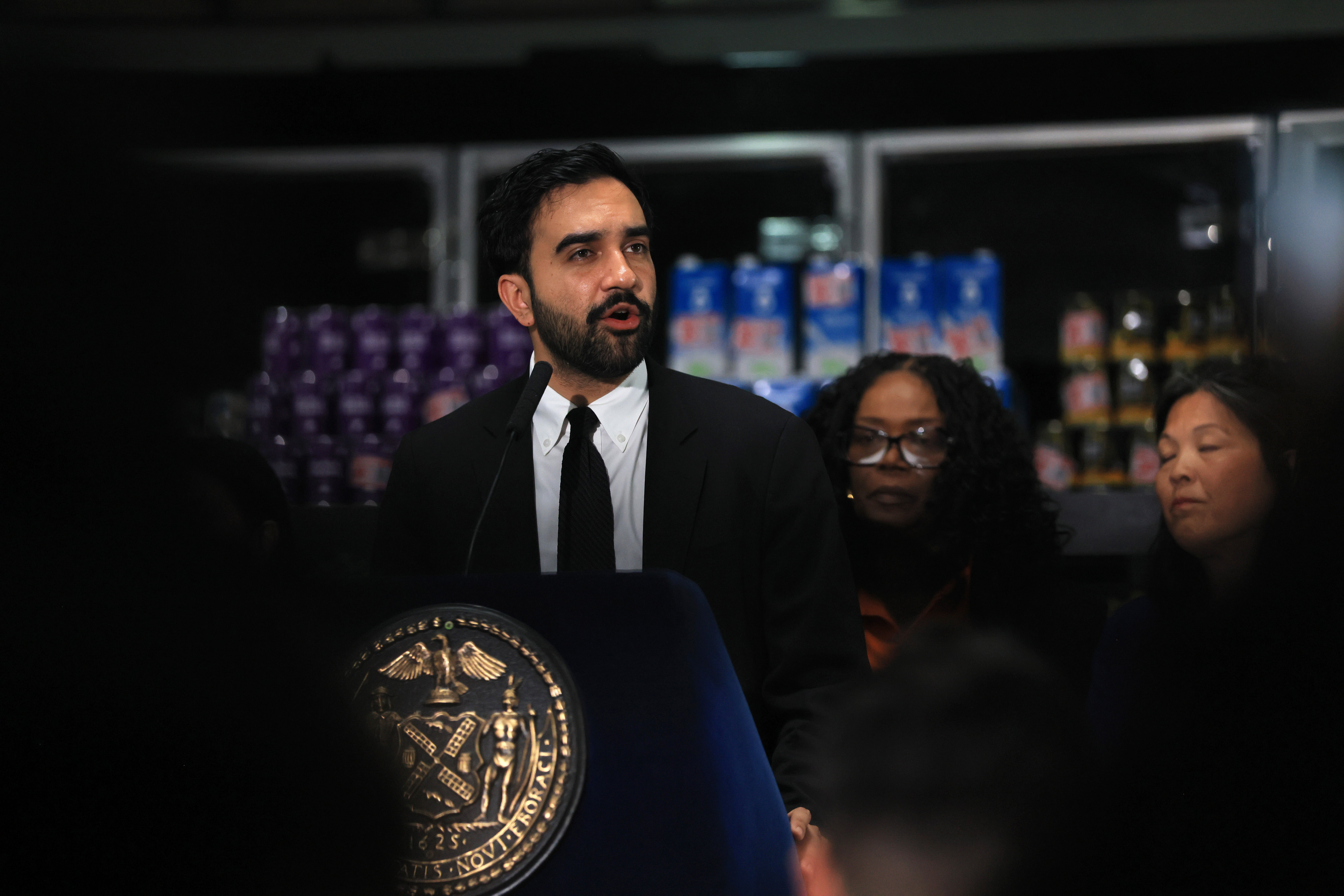 IDs will not be required to shop at a series of new government-owned grocery stores in New York City, according to Mayor Zohran Mamdani, despite claims on the right that he was pursuing such a policy
