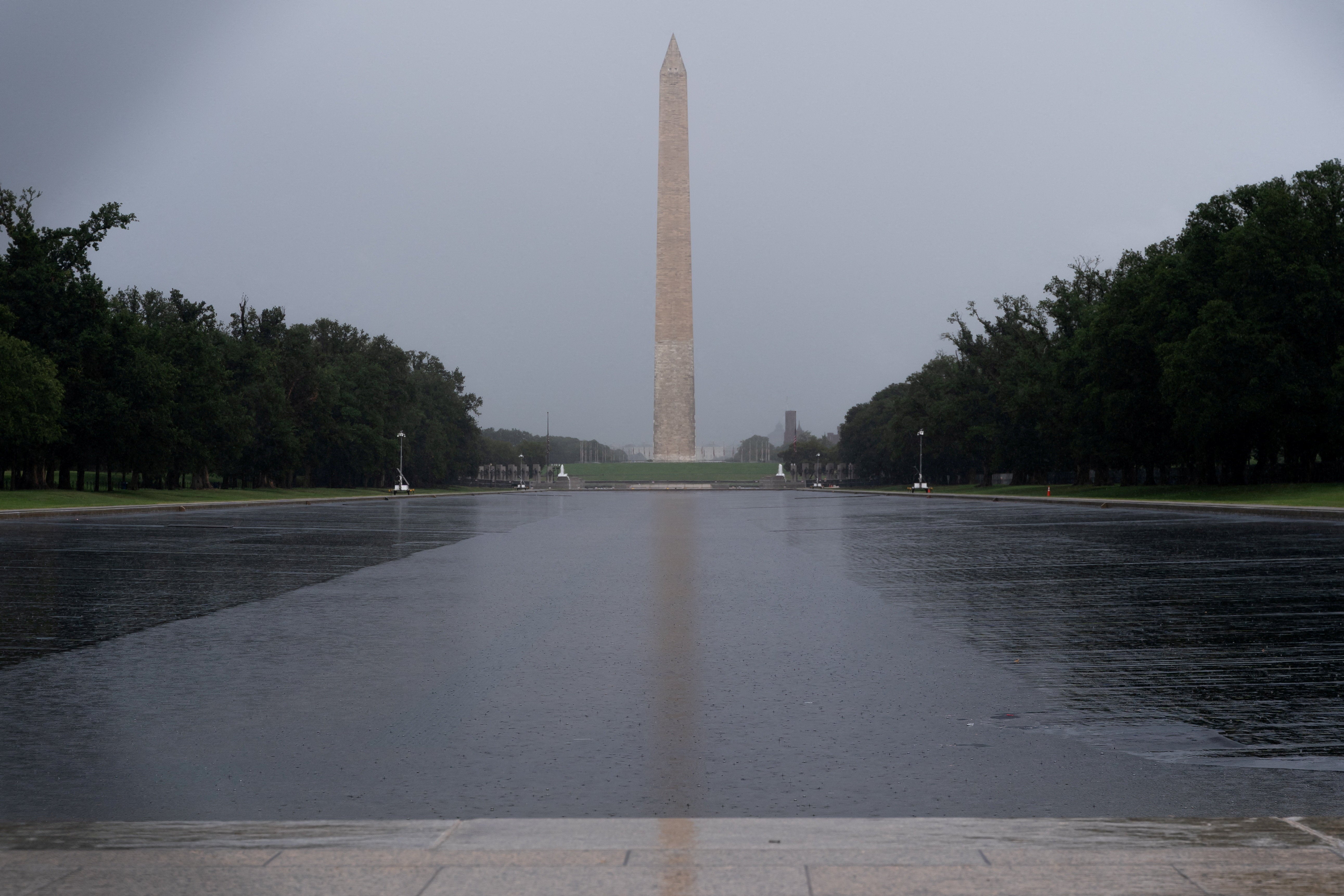 The troubled $14 million makeover of the Reflecting Pool has unexpectedly become the saga of the summer (Reuters)